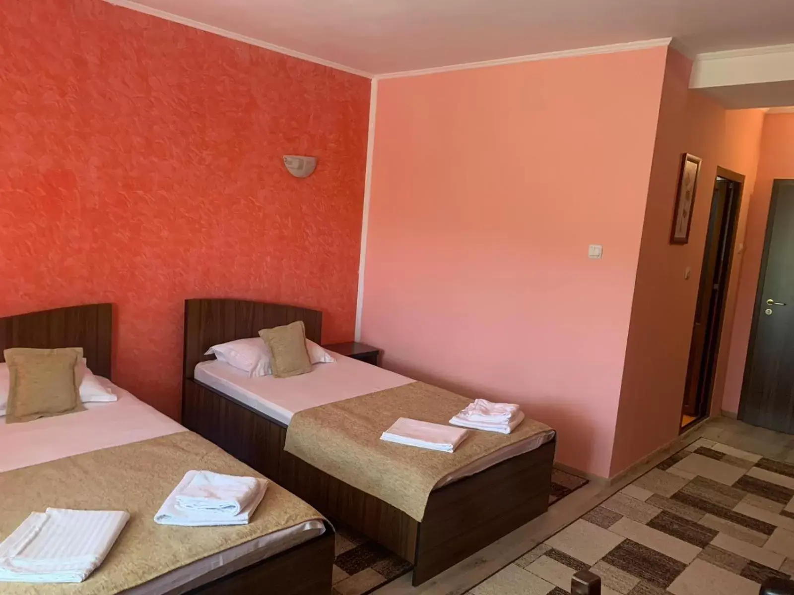 Twin Room in Hotel Eden Twin Room in Hotel Eden