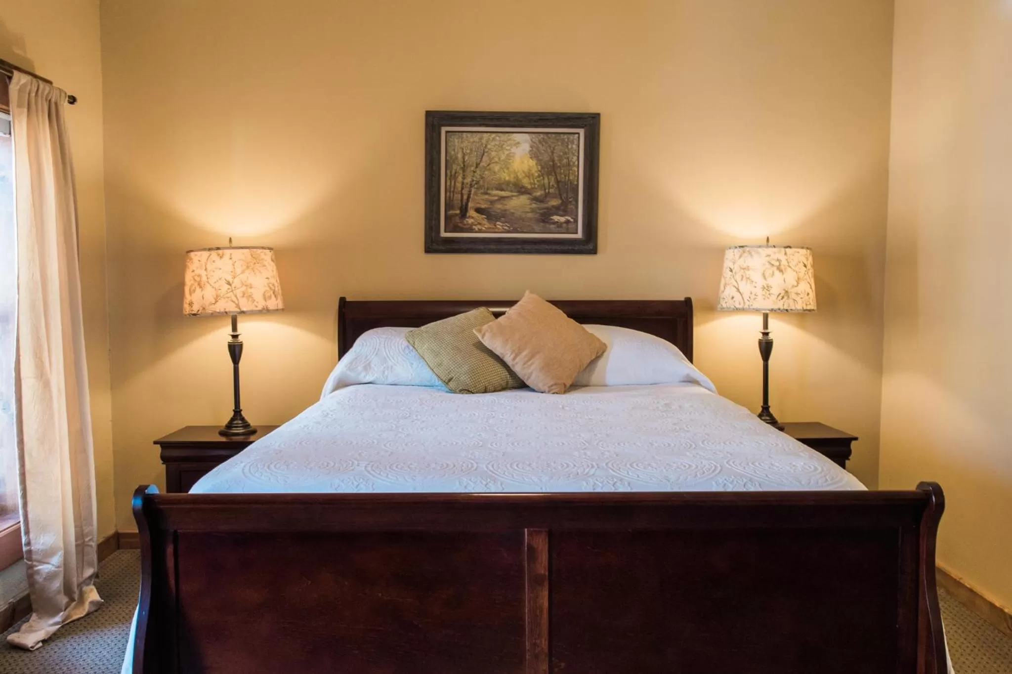 Bed in Weatherford Hotel