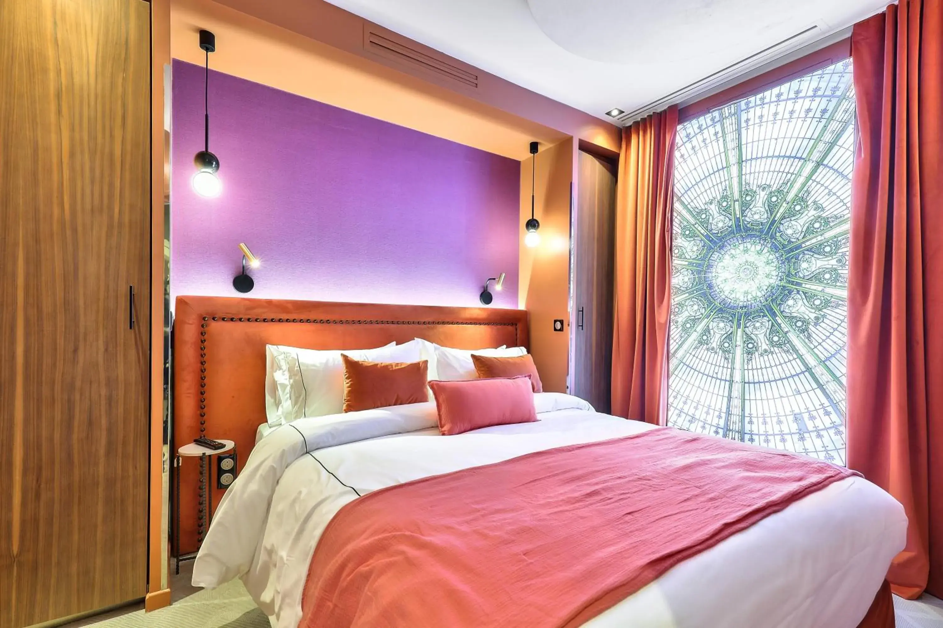Bedroom, Bed in Hotel 33 Marbeuf