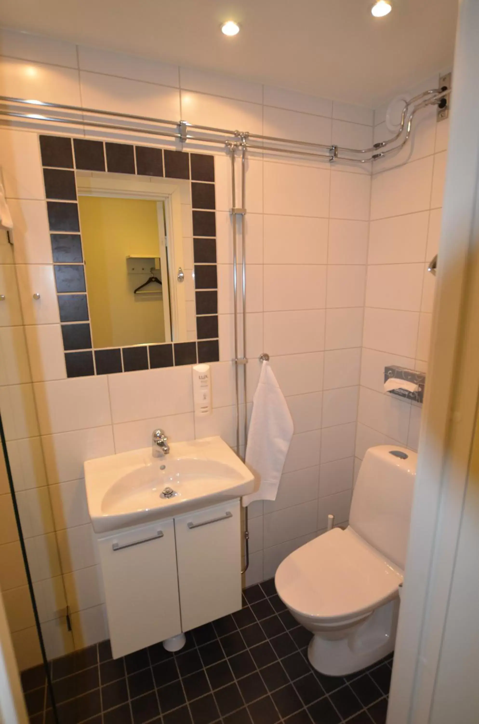 Toilet, Bathroom in Sure Hotel by Best Western Centralhotellet