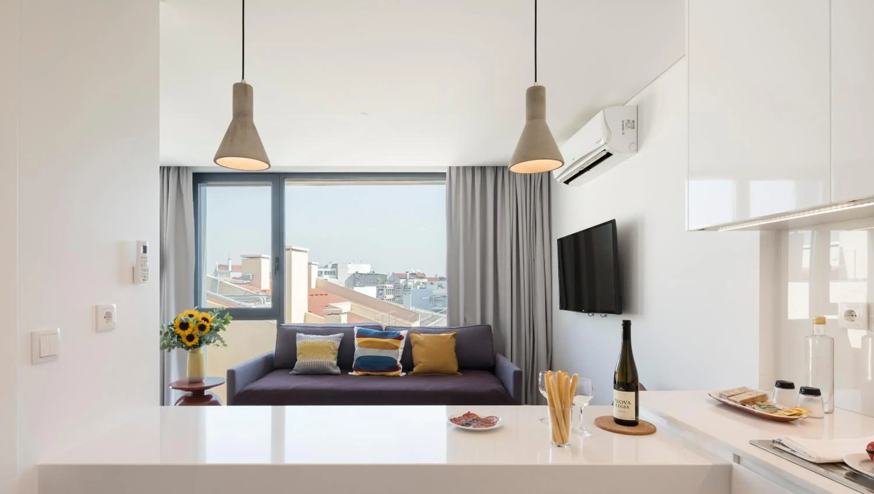 Kitchen or kitchenette, Seating Area in Lisbon Serviced Apartments - Parque