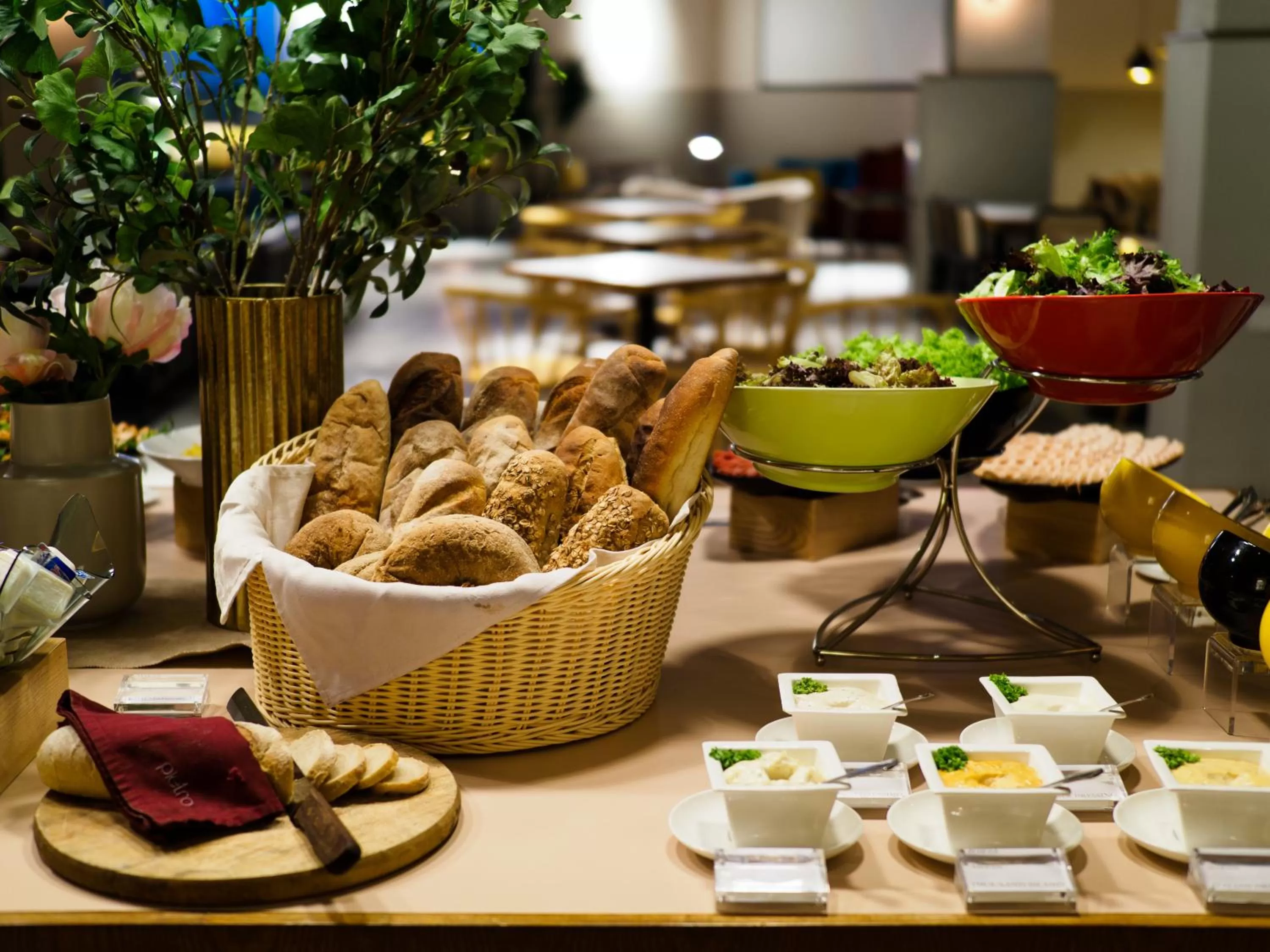 Restaurant/places to eat in Tune Hotel KLIA-KLIA2, Airport Transit Hotel