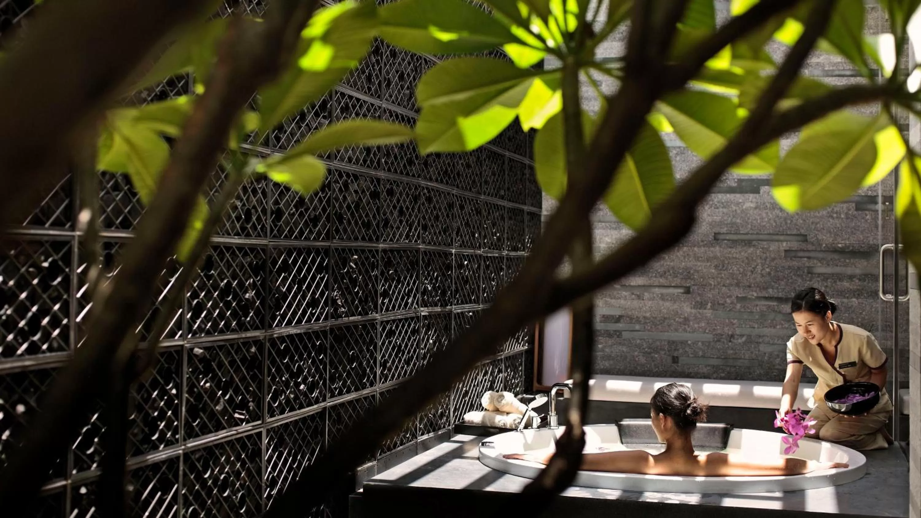 Spa and wellness centre/facilities in InterContinental Sanya Resort by IHG