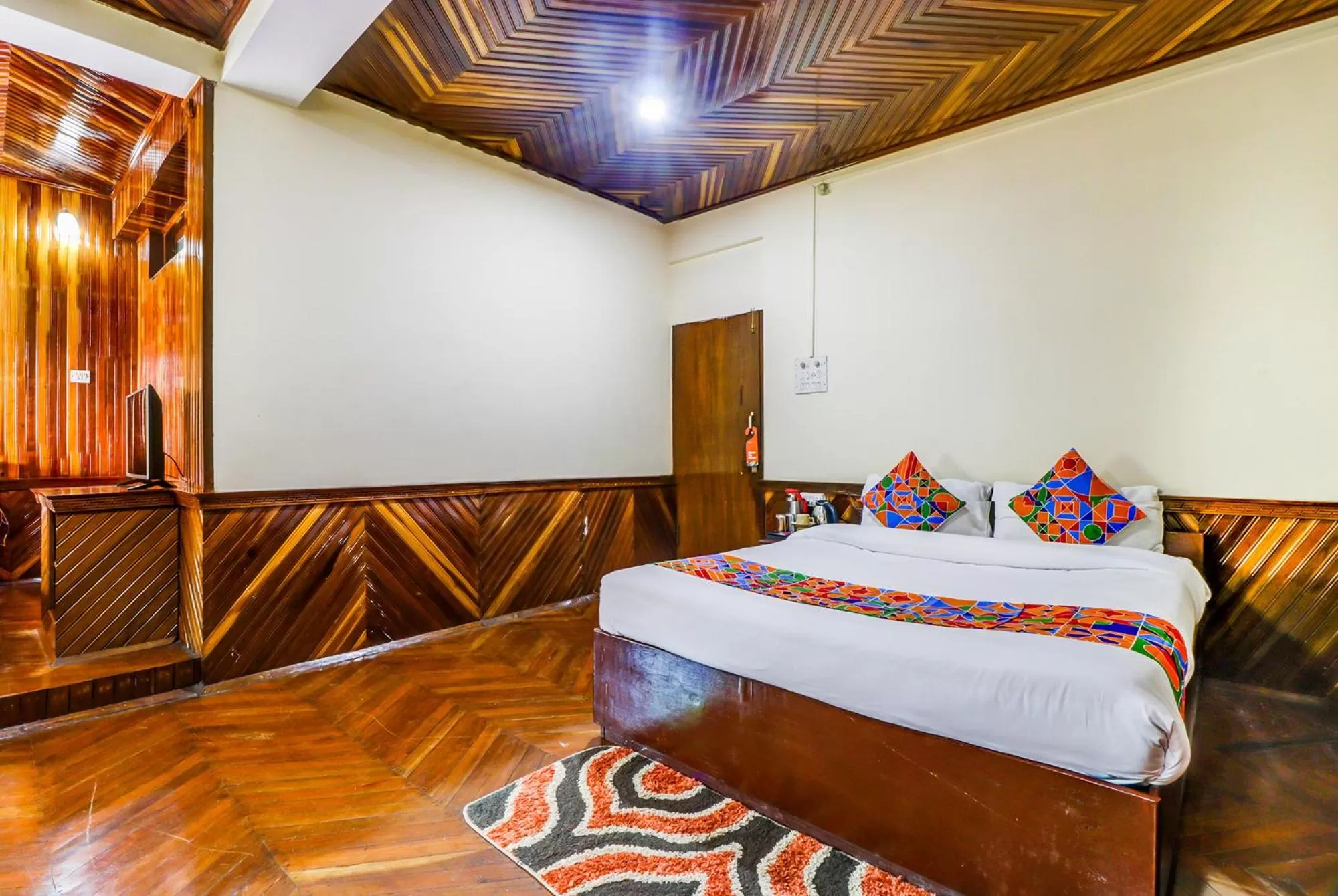 Bedroom, Bed in FabHotel Oak Ridge Retreat I