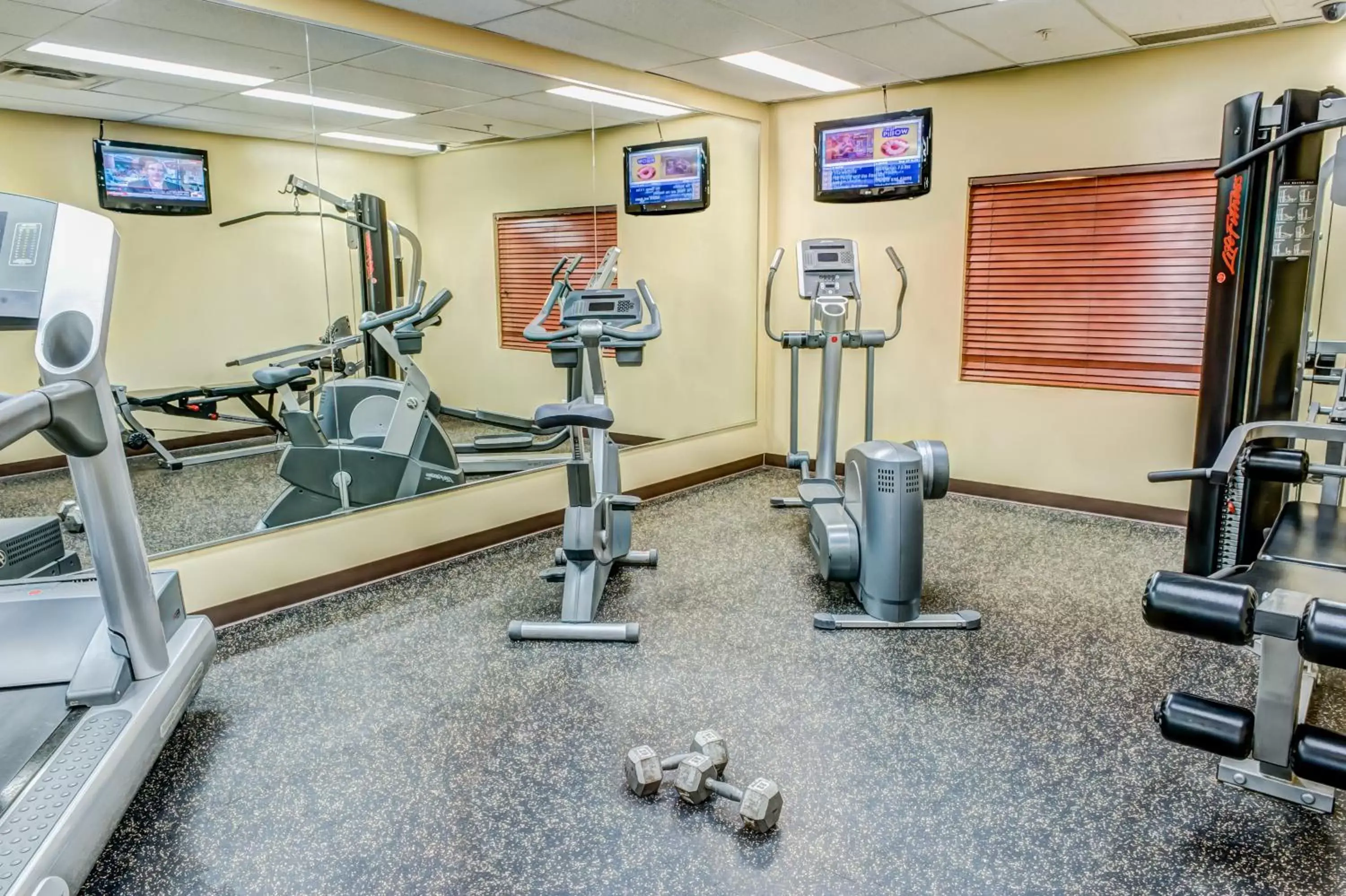 Fitness centre/facilities, Fitness Center/Facilities in Clearwater Suite Hotel