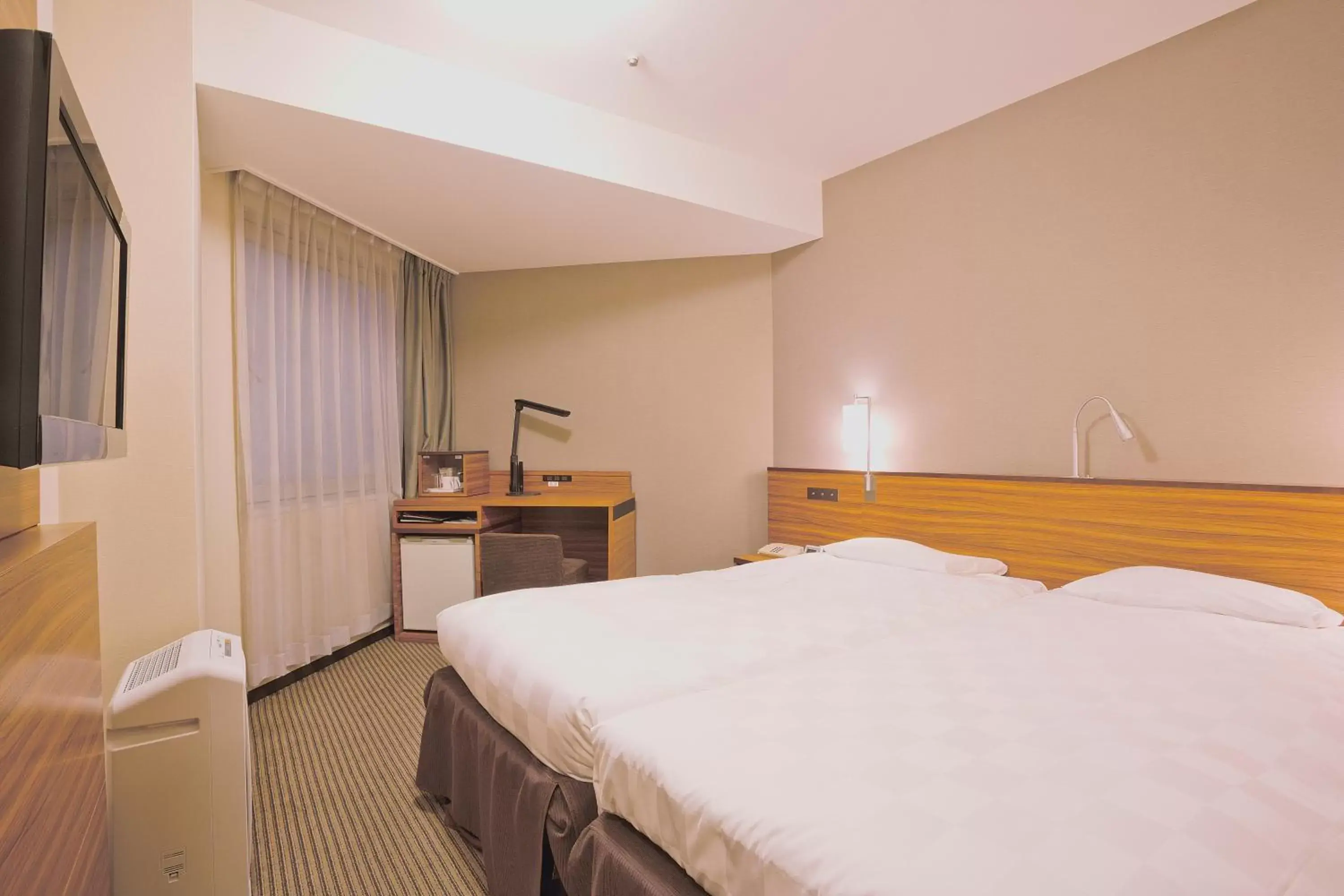 Photo of the whole room, Bed in Kichijoji Tokyu REI Hotel