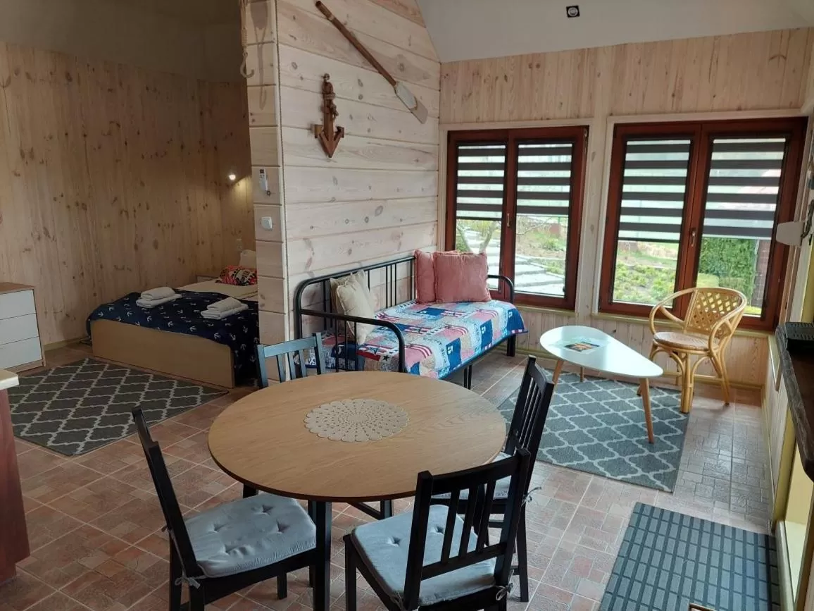 Seating area in Port Jeziorak