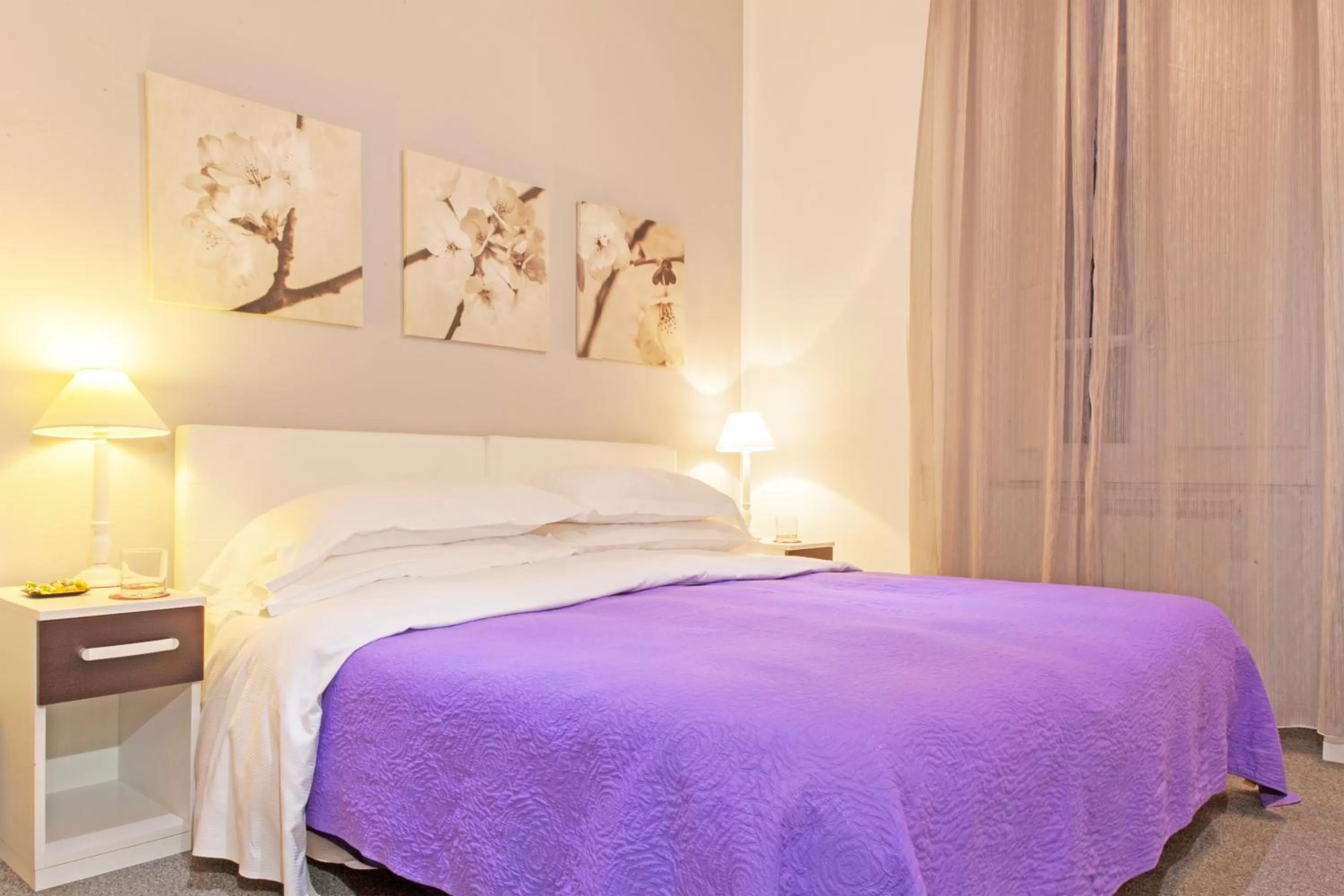 Bedroom, Bed in Villa Pirandello