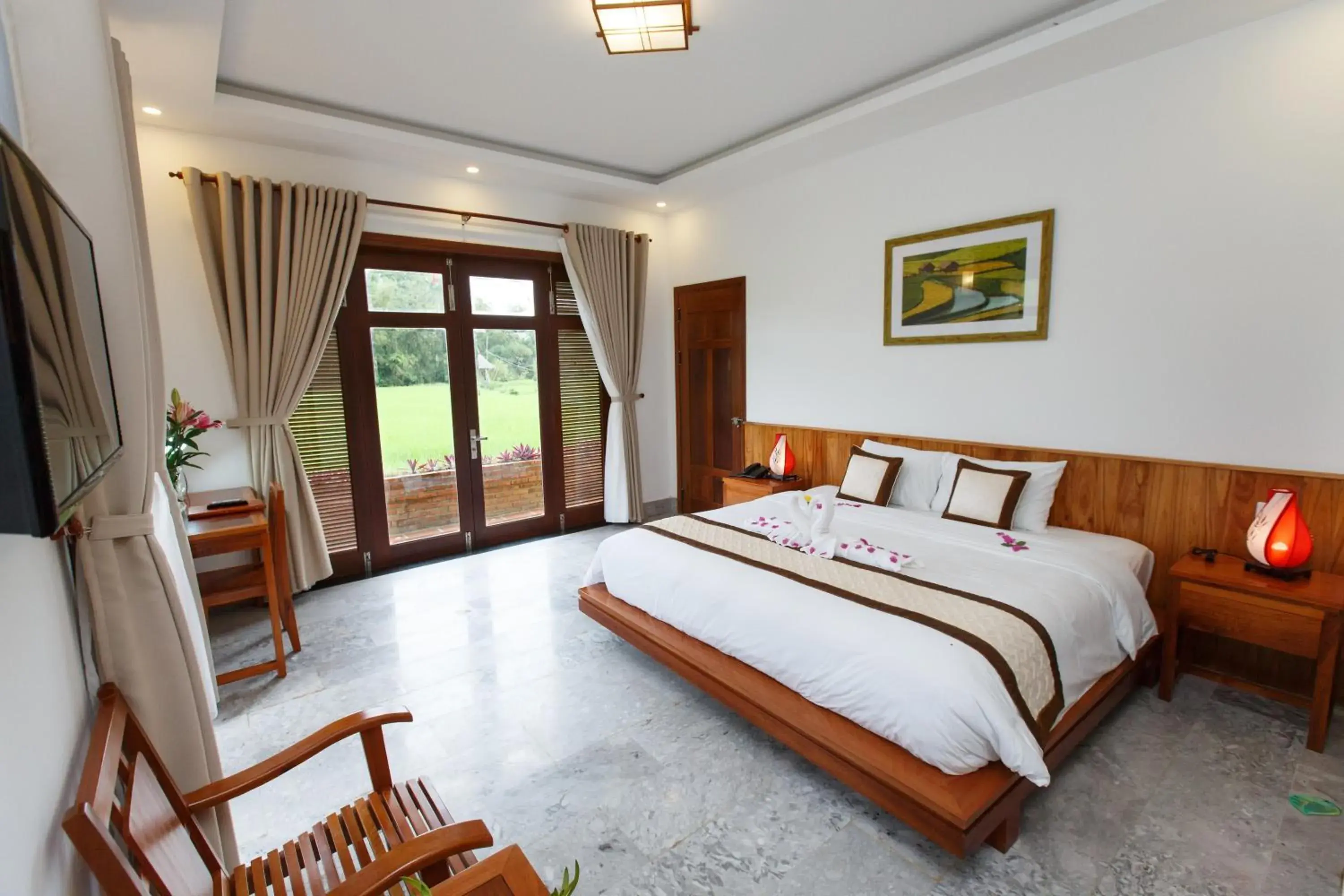 Bed in Lama Villa Hoi An