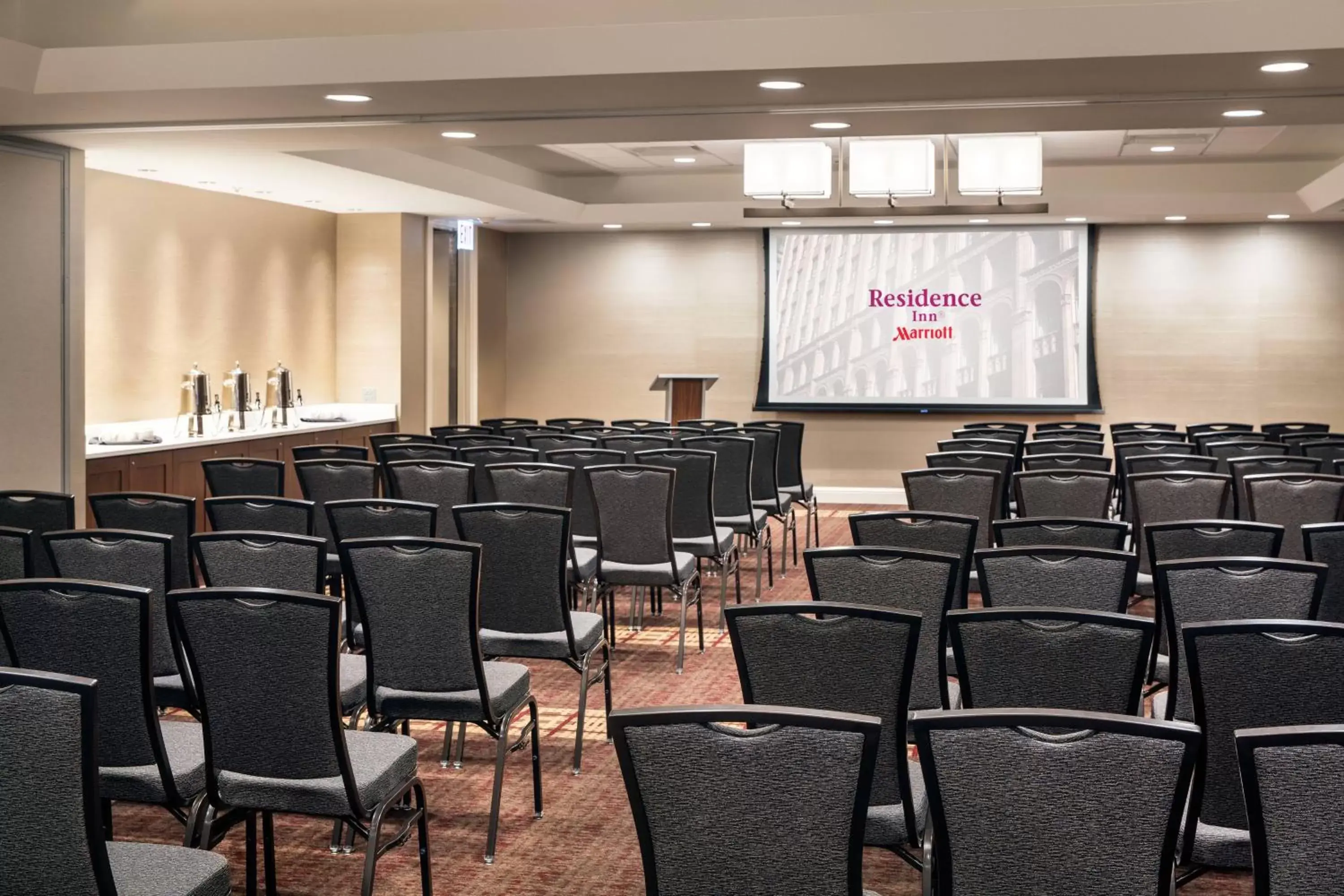 Meeting/conference room in Residence Inn by Marriott Chicago Downtown/Loop