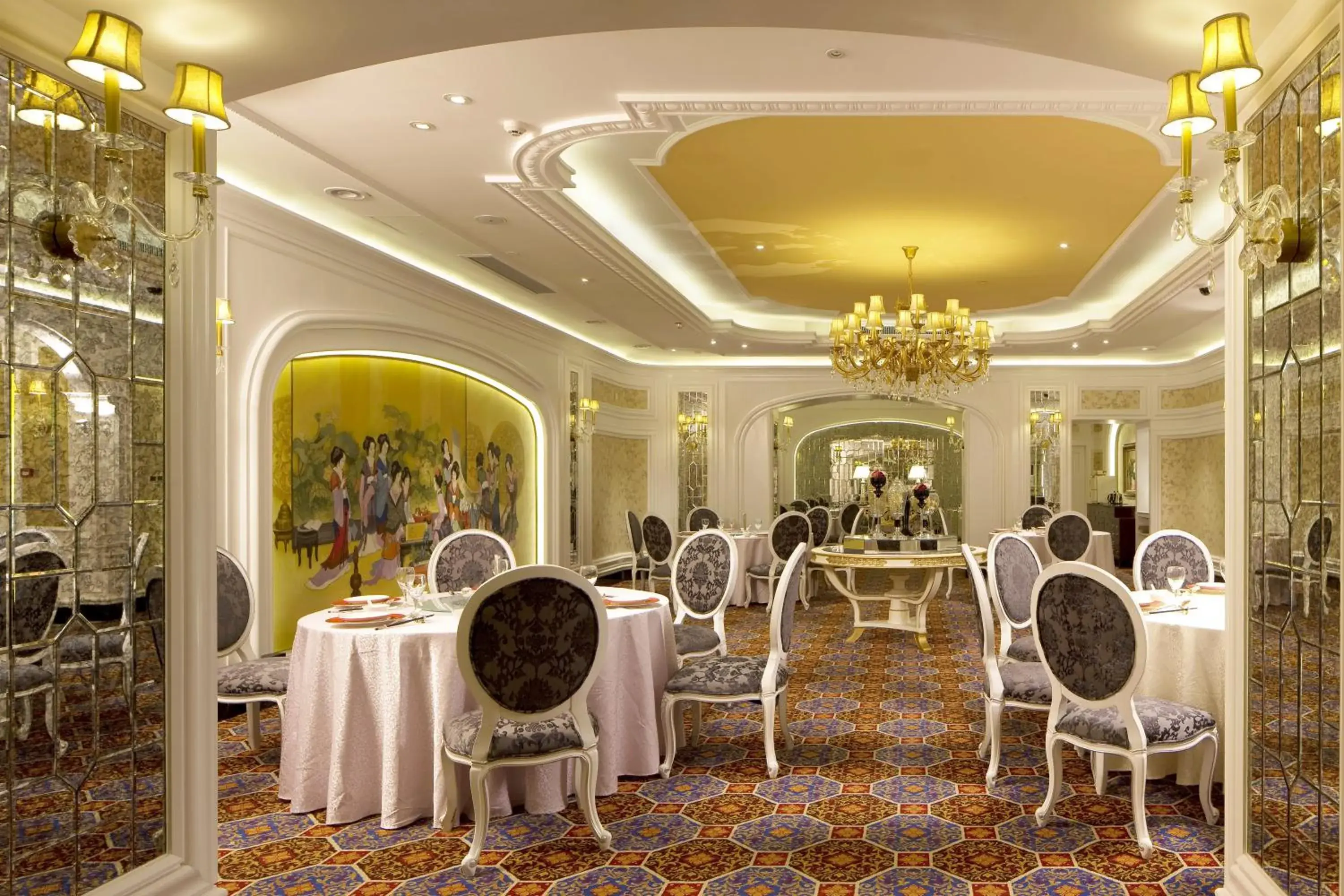 Restaurant/Places to Eat in Ramada Plaza Optics Valley Hotel Wuhan (Best of Ramada Worldwide)