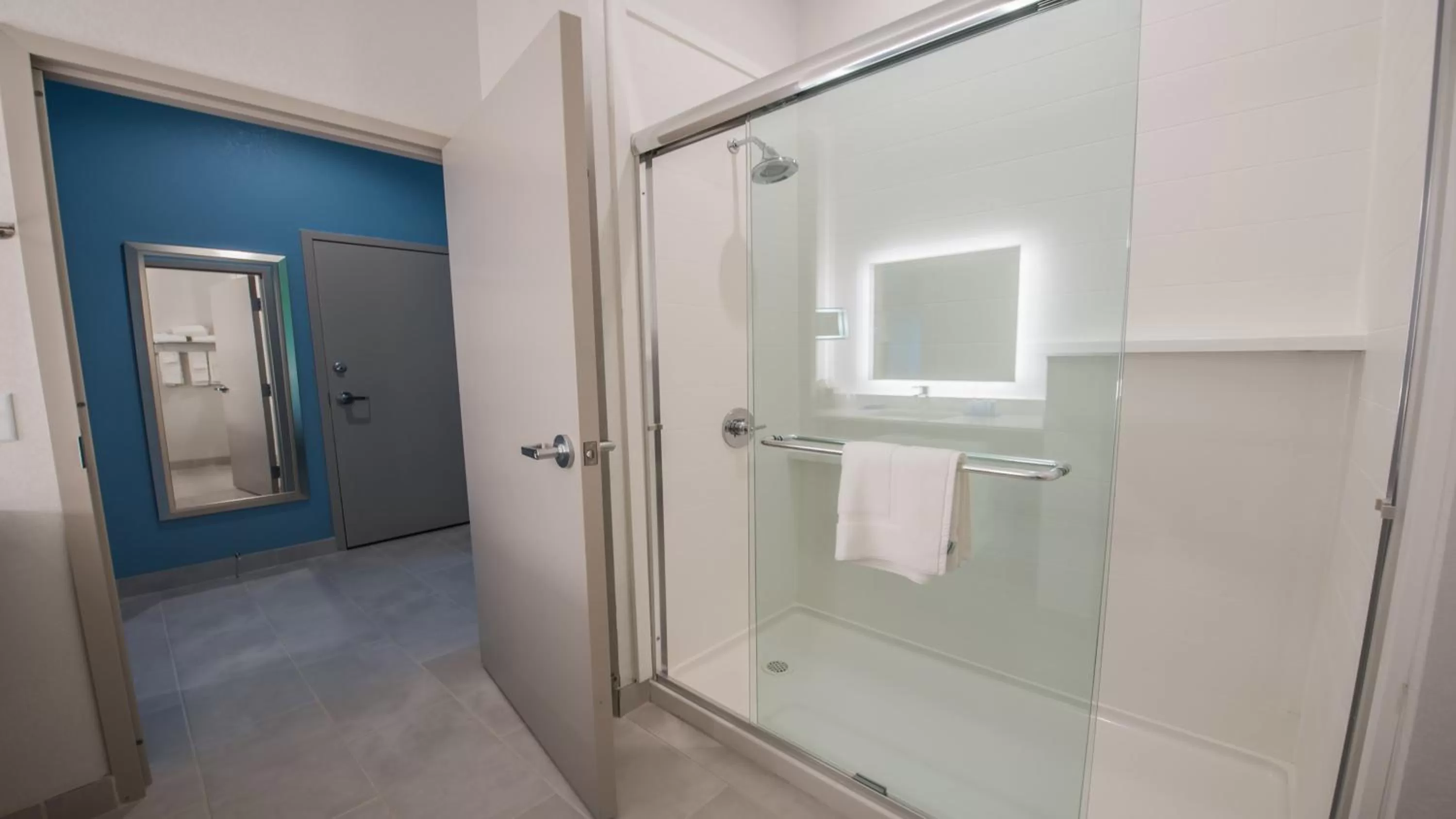 Bathroom in Holiday Inn Express & Suites - Dripping Springs - Austin Area by IHG