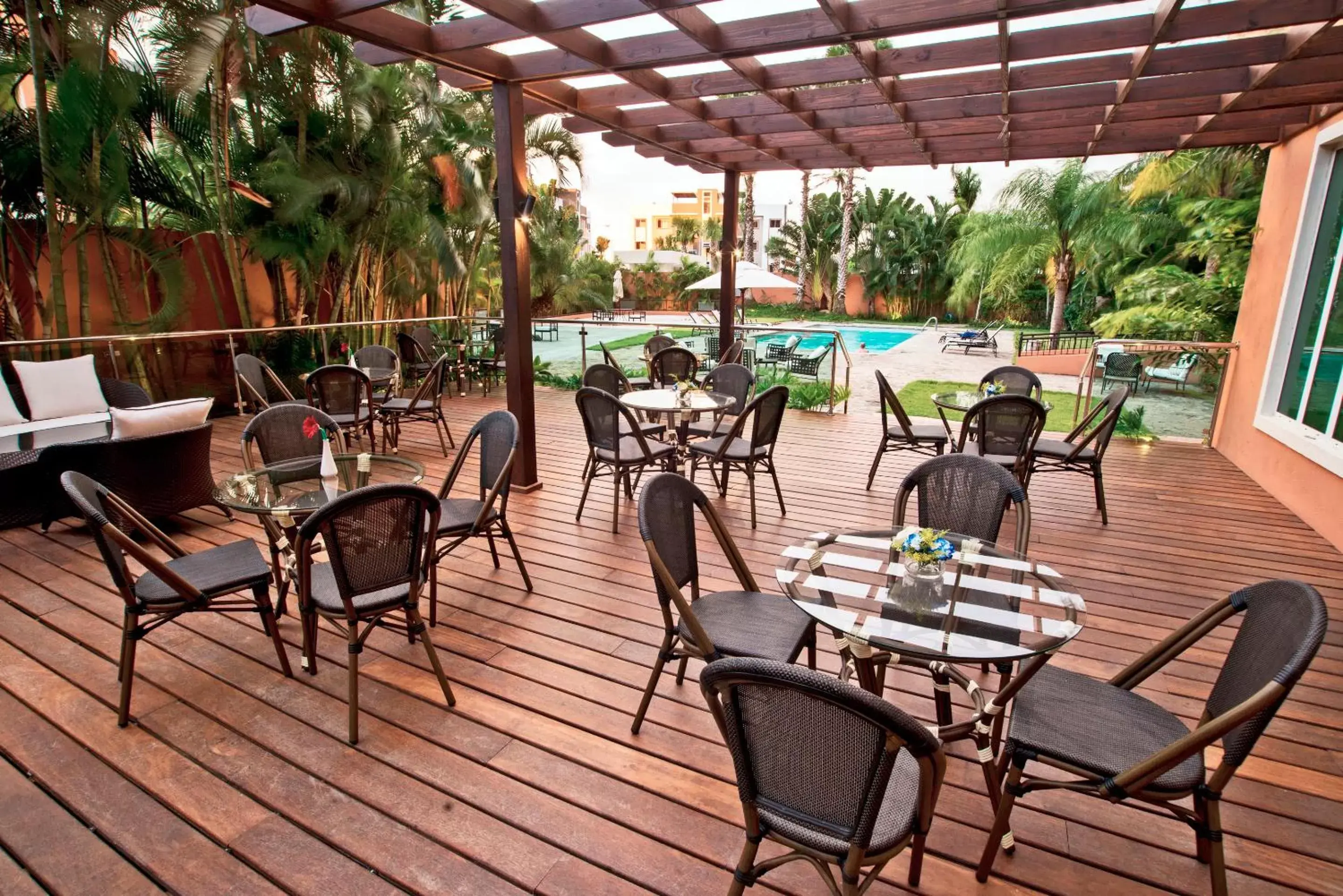 Patio, Restaurant/Places to Eat in Hodelpa Garden Court