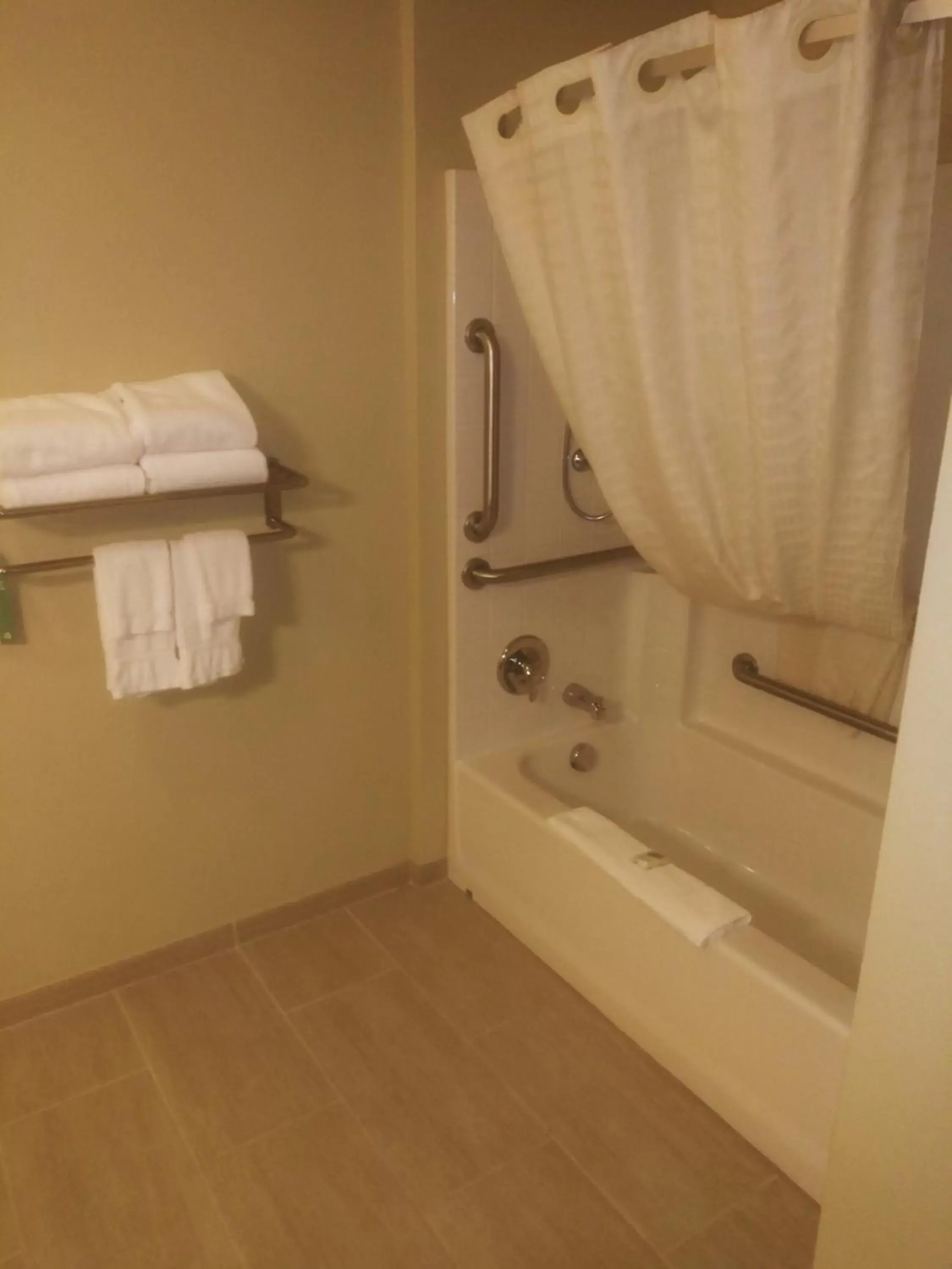 Bathroom in Cobblestone Hotel & Suites - Harborcreek