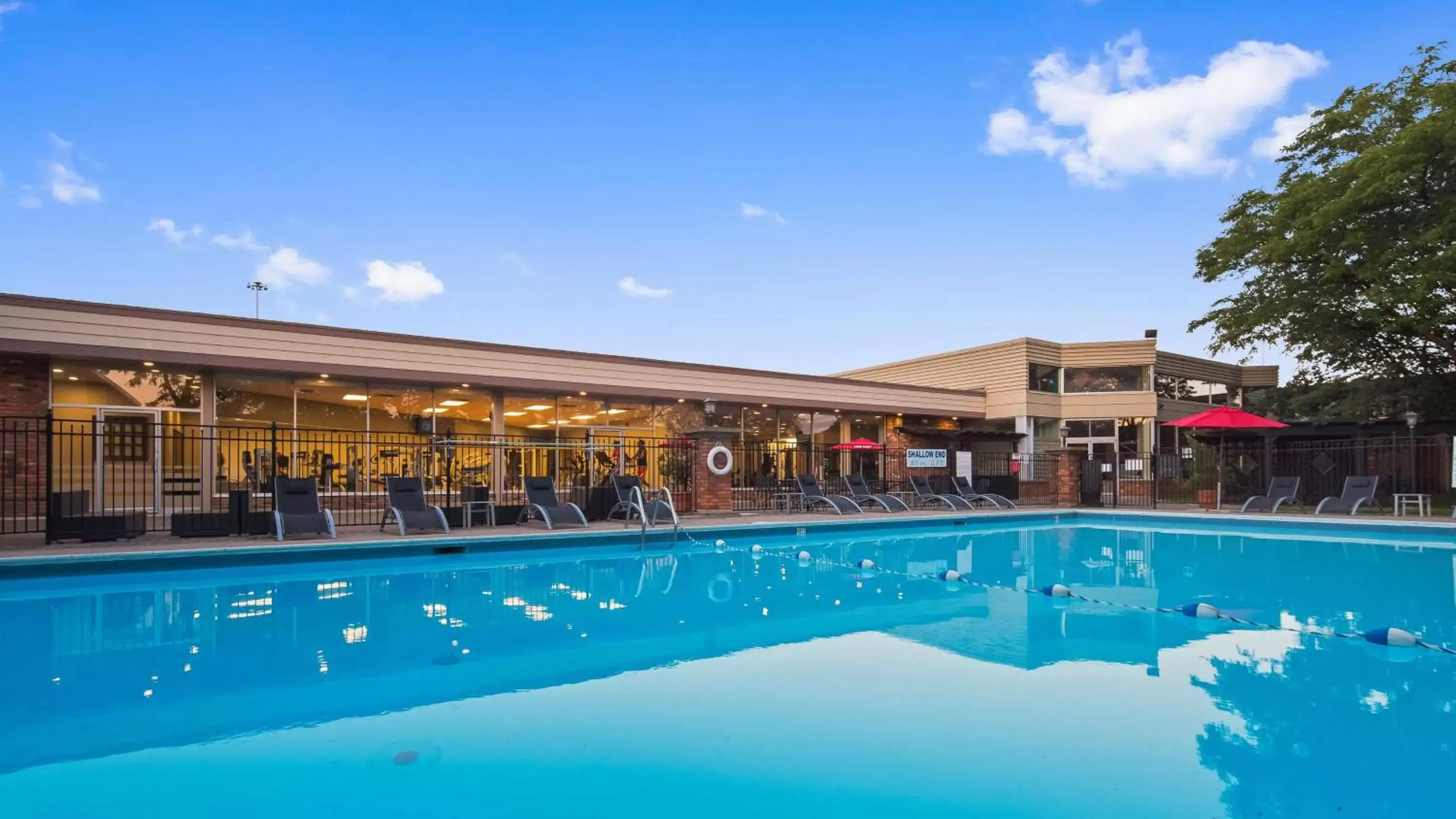 Pool view, Swimming Pool in Best Western St Catharines Hotel & Conference Centre