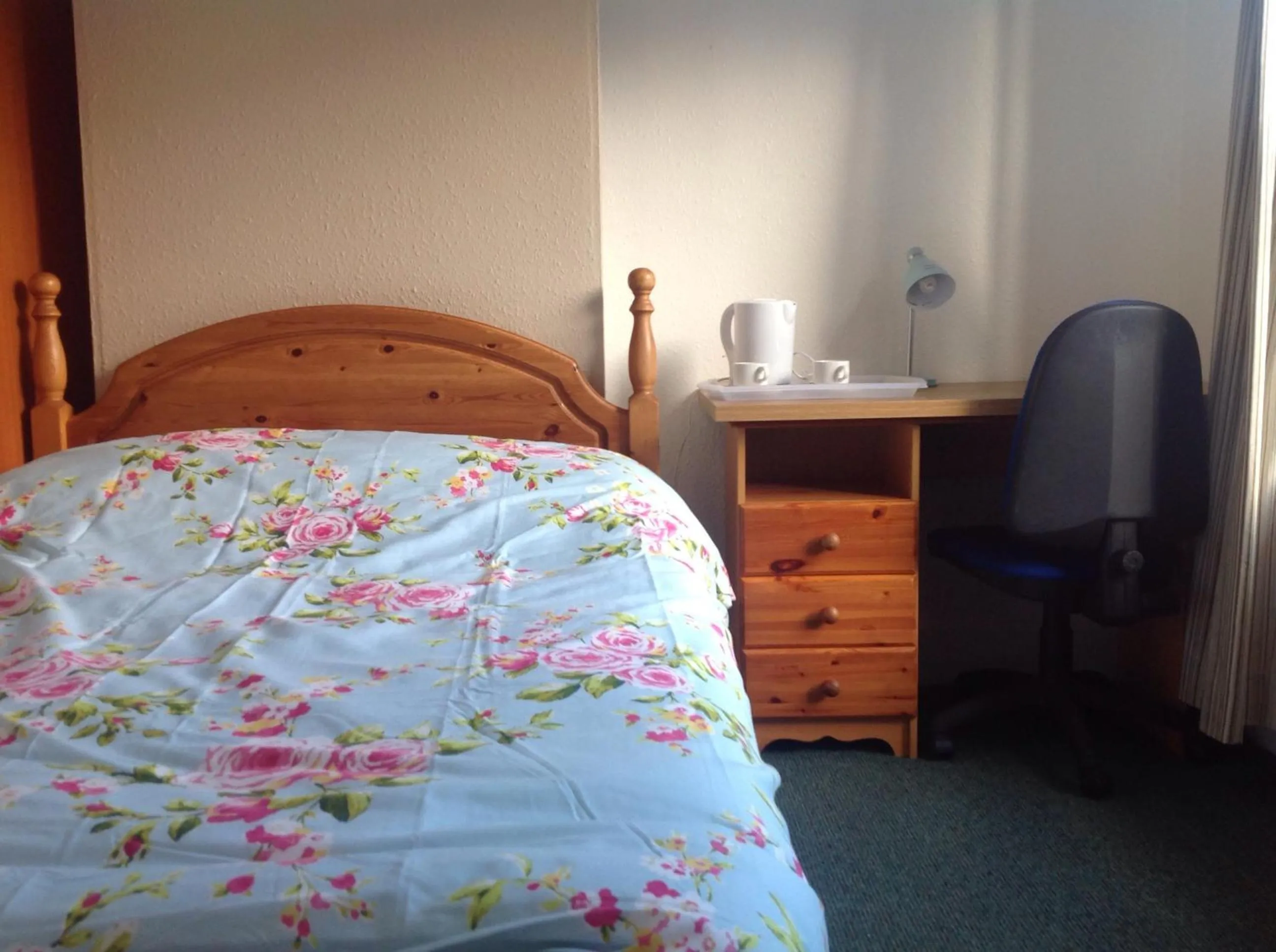 Photo of the whole room, Bed in Clift Guest House