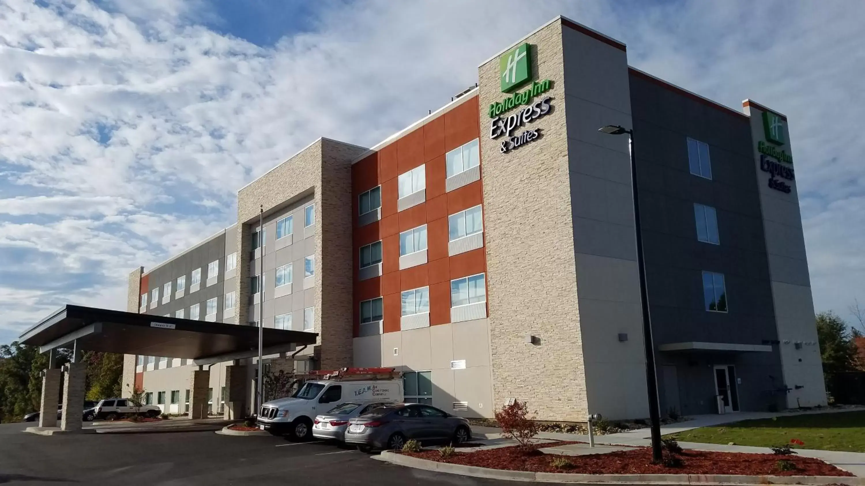 Property Building in Holiday Inn Express & Suites Greenville SE - Simpsonville, an IHG Hotel