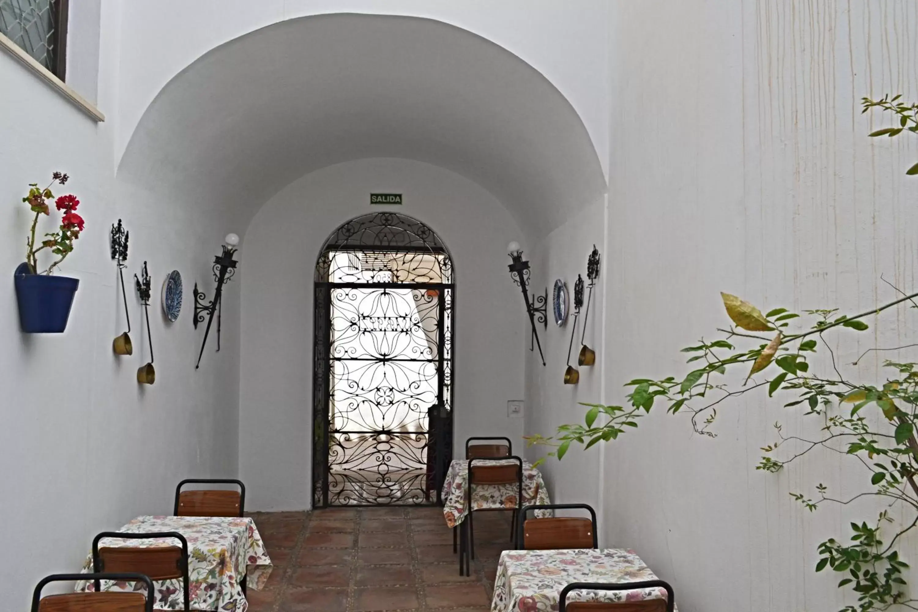 Patio, Seating Area in Hotel Marisa