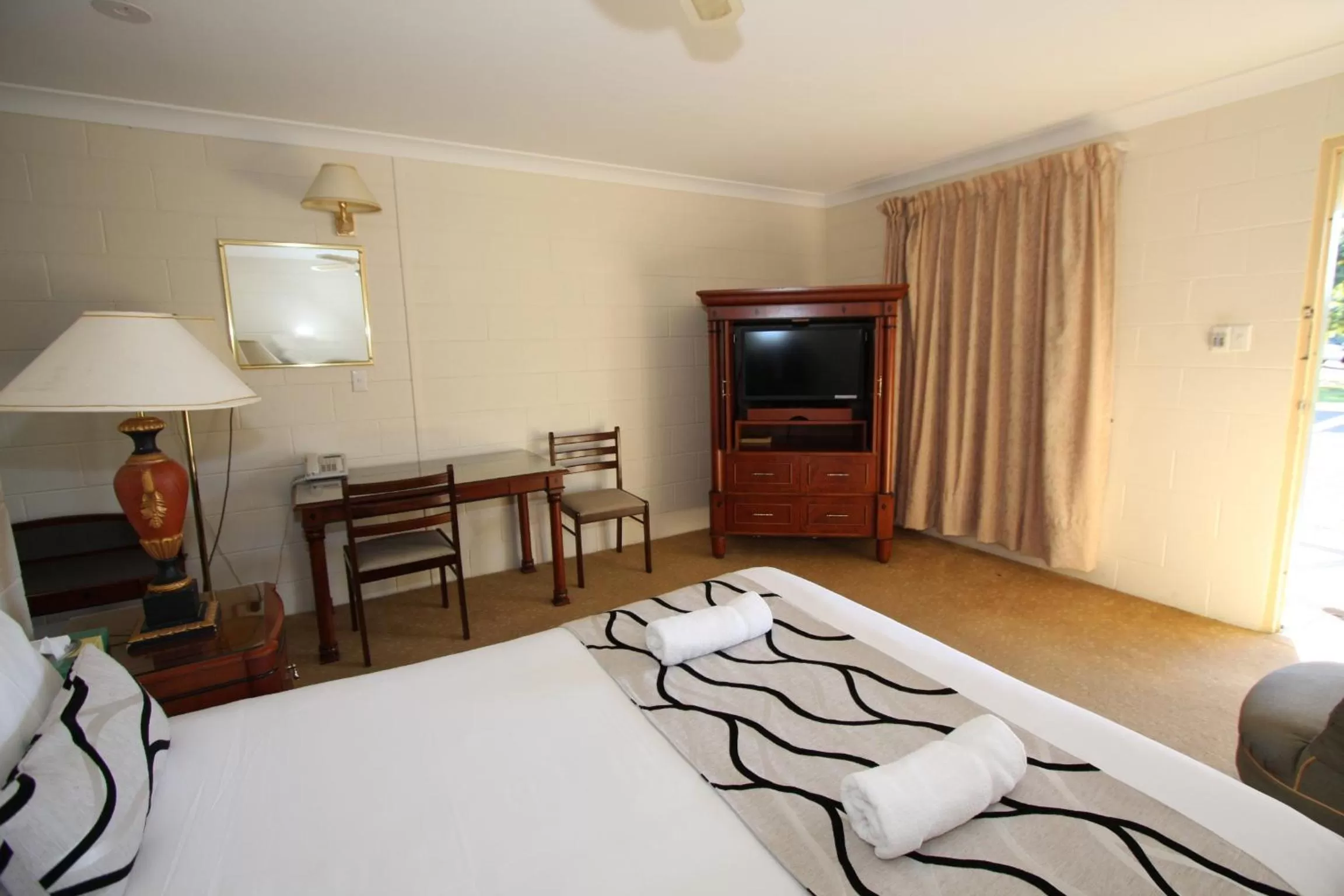 Photo of the whole room, Bed in Picton Valley Motel Australia