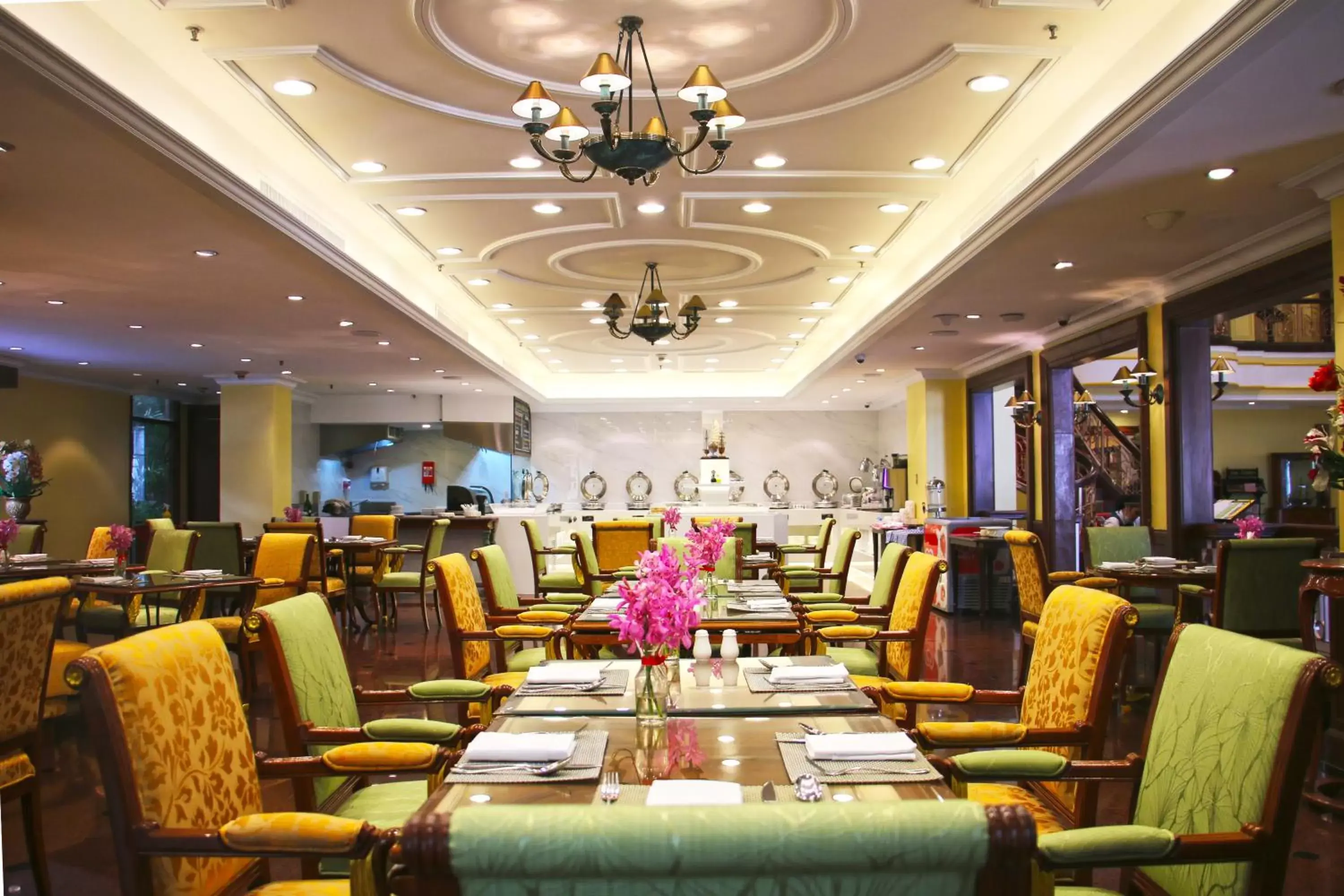 Restaurant/places to eat in Evergreen Laurel Hotel Bangkok Restaurant/places to eat in Evergreen Laurel Hotel Bangkok