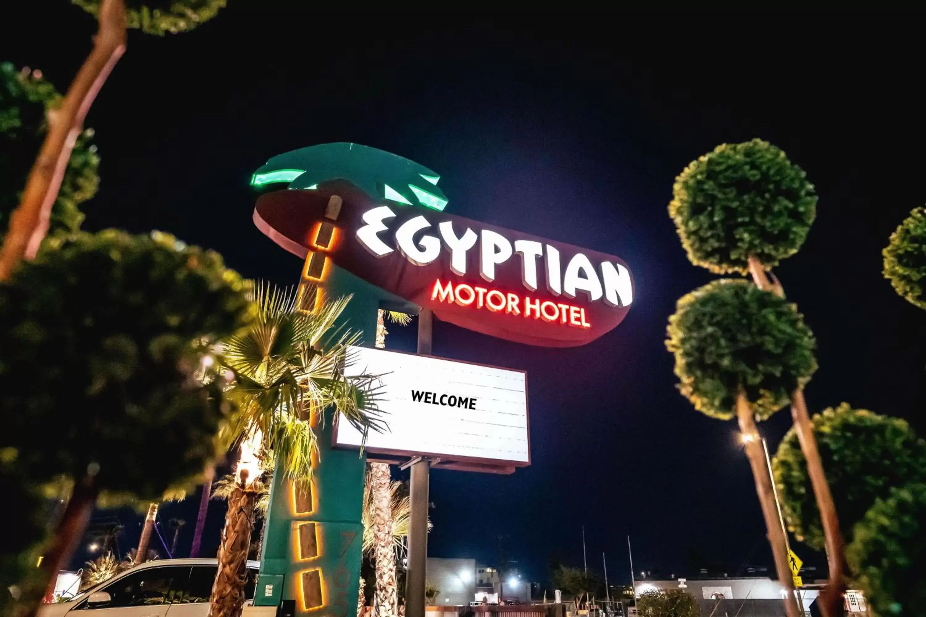 Property building in Egyptian Motor Hotel BW Signature Collection