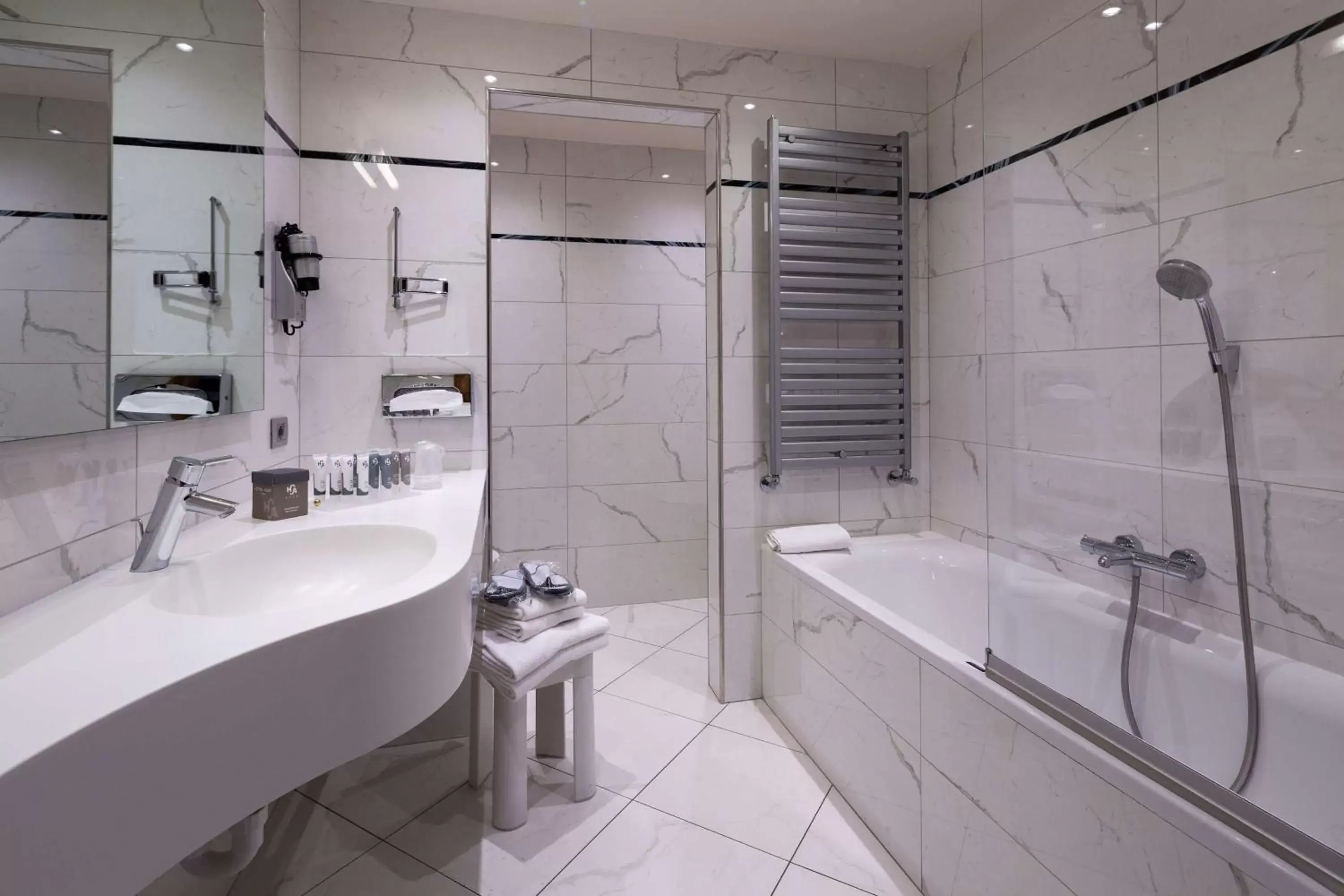 Bathroom in Best Western Hotel Adige