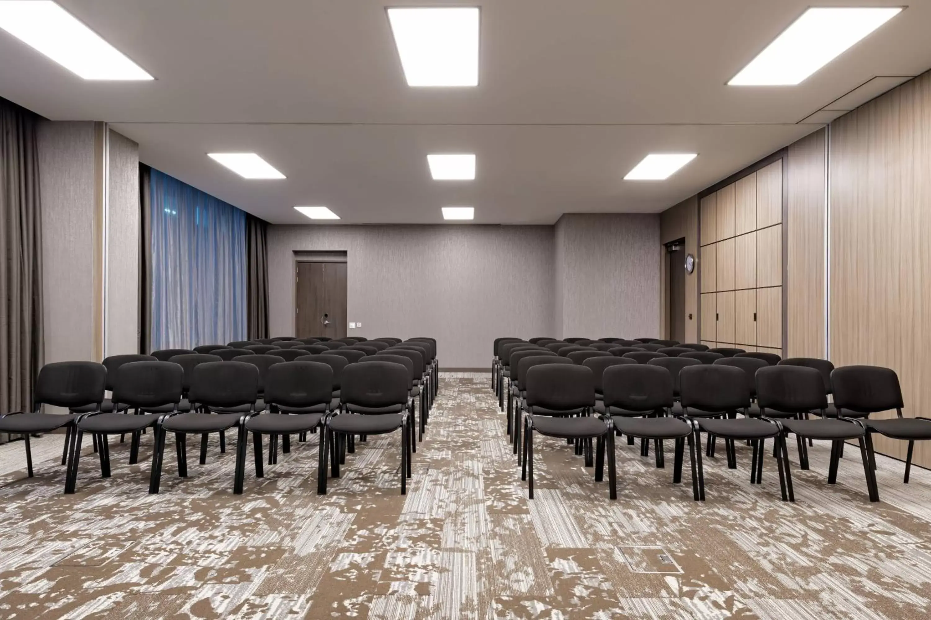 Meeting/conference room in AC Hotel by Marriott Manchester City Centre