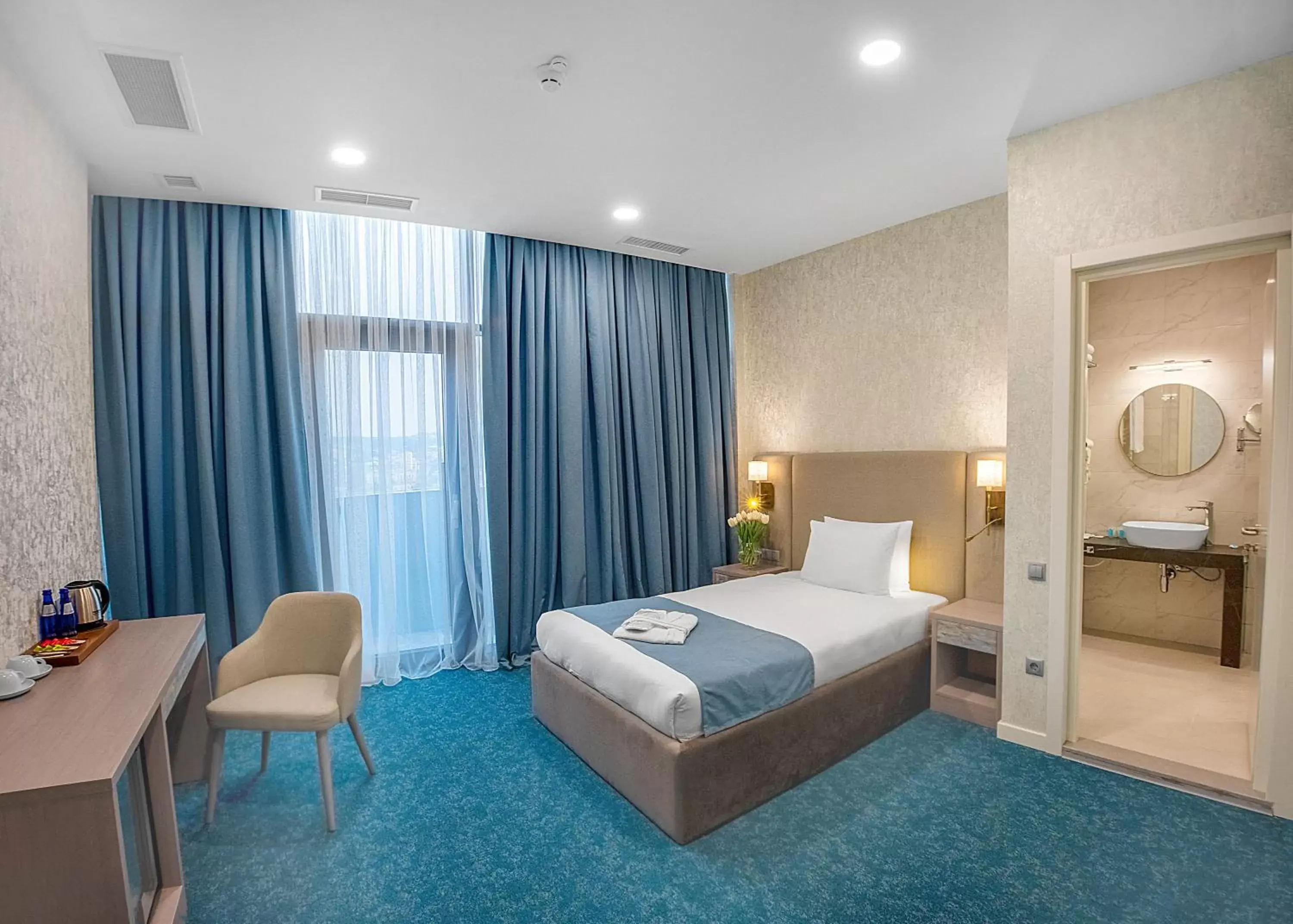 Single Room in Meta Business Hotel By King David Single Room in Meta Business Hotel By King David