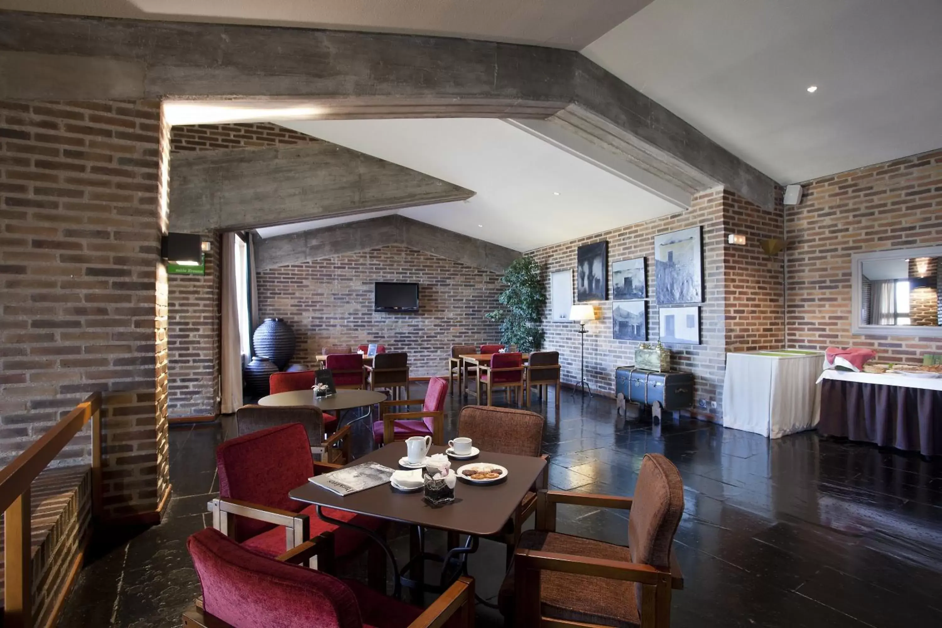 Lounge or bar, Restaurant/Places to Eat in Parador de Segovia
