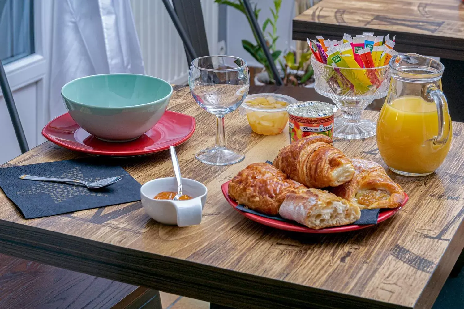 Breakfast in chambres d hotes les papillons