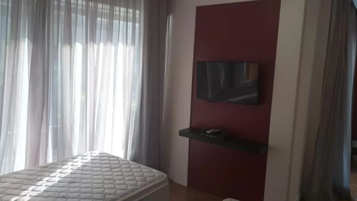 TV/Entertainment Center in Flat lindo duplo lado Park Ibirapuera e Av Paulista com smart tv 106