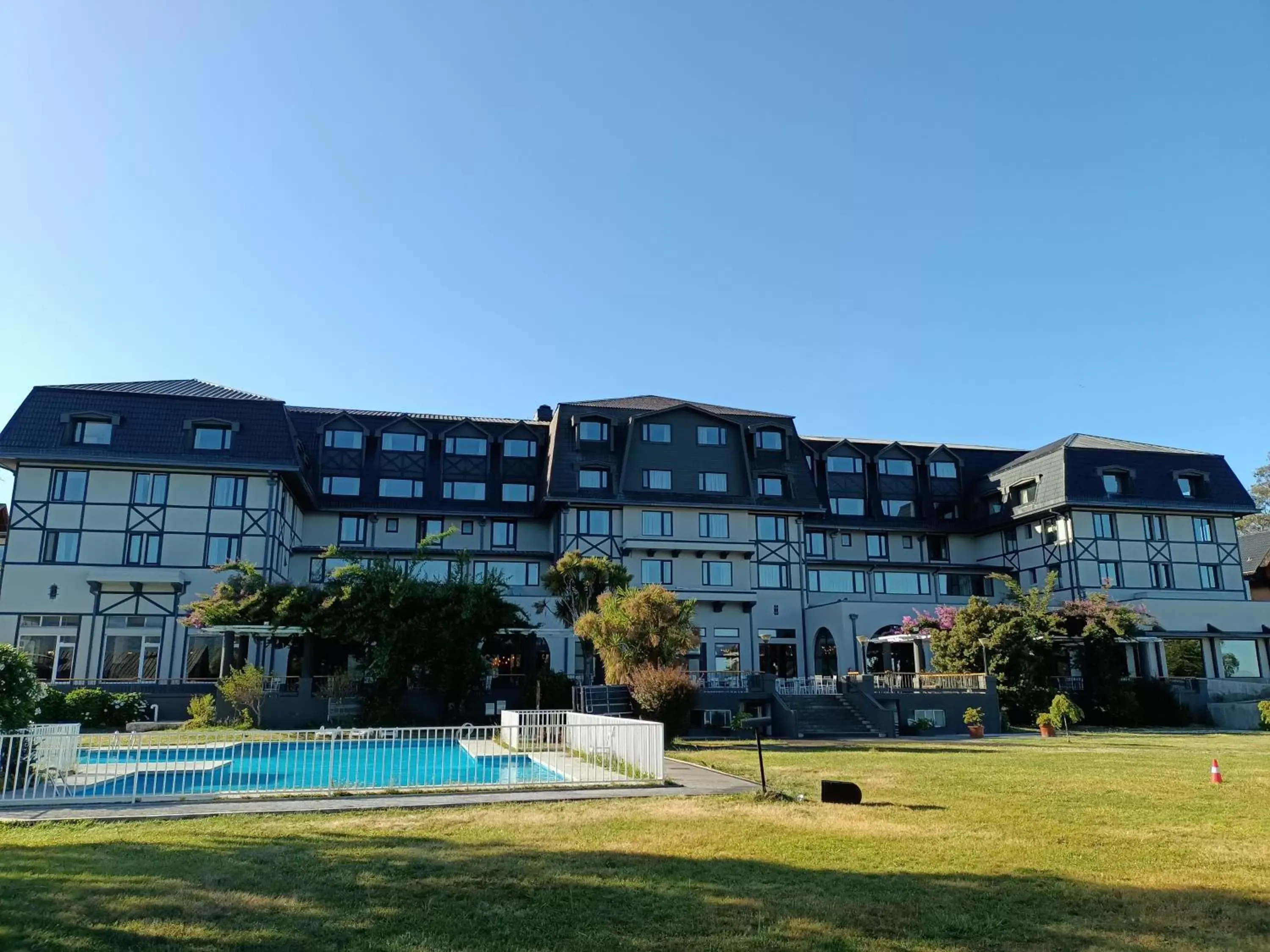 Property building in Hotel Enjoy Pucón Property building in Hotel Enjoy Pucón