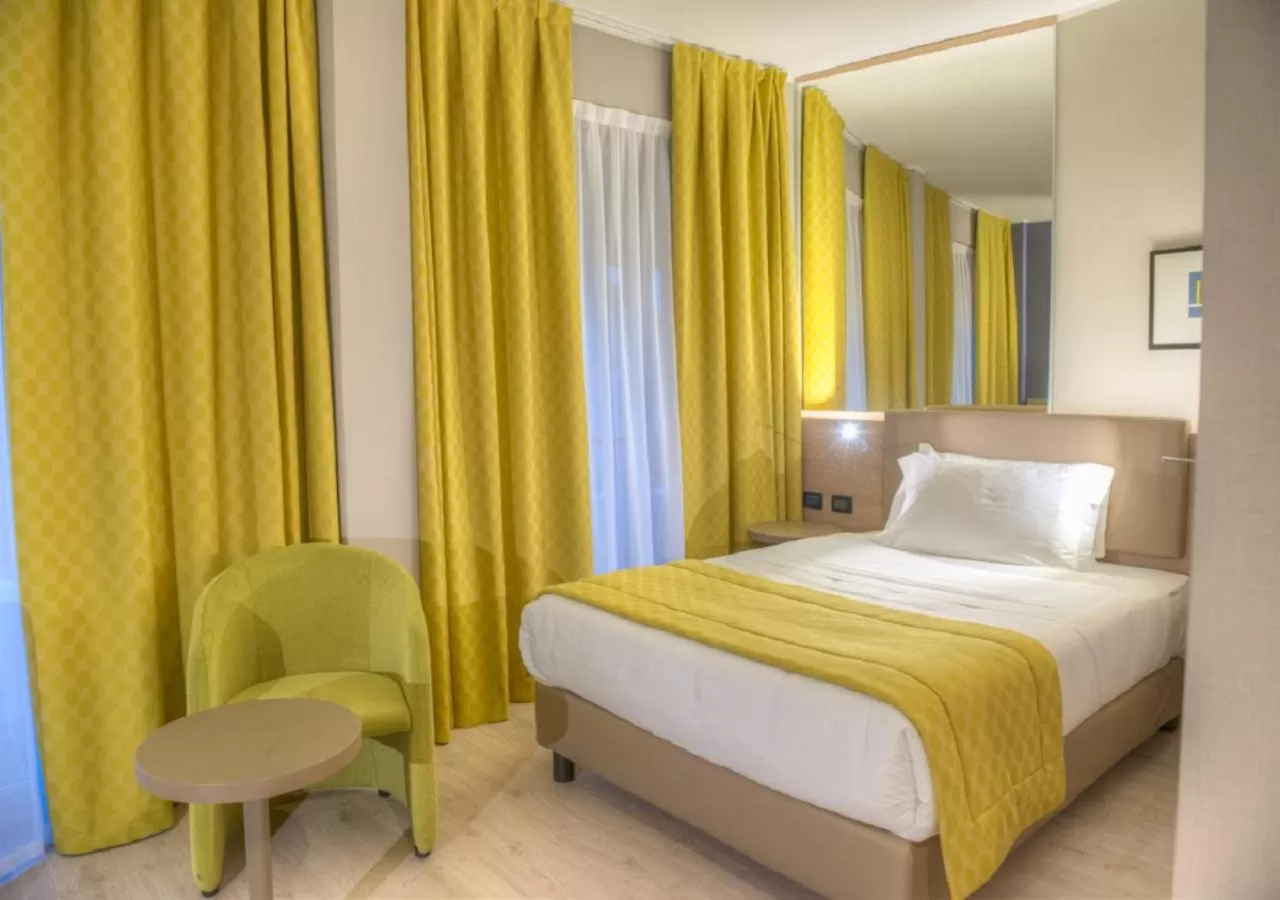 Bed in Cardano Hotel Malpensa