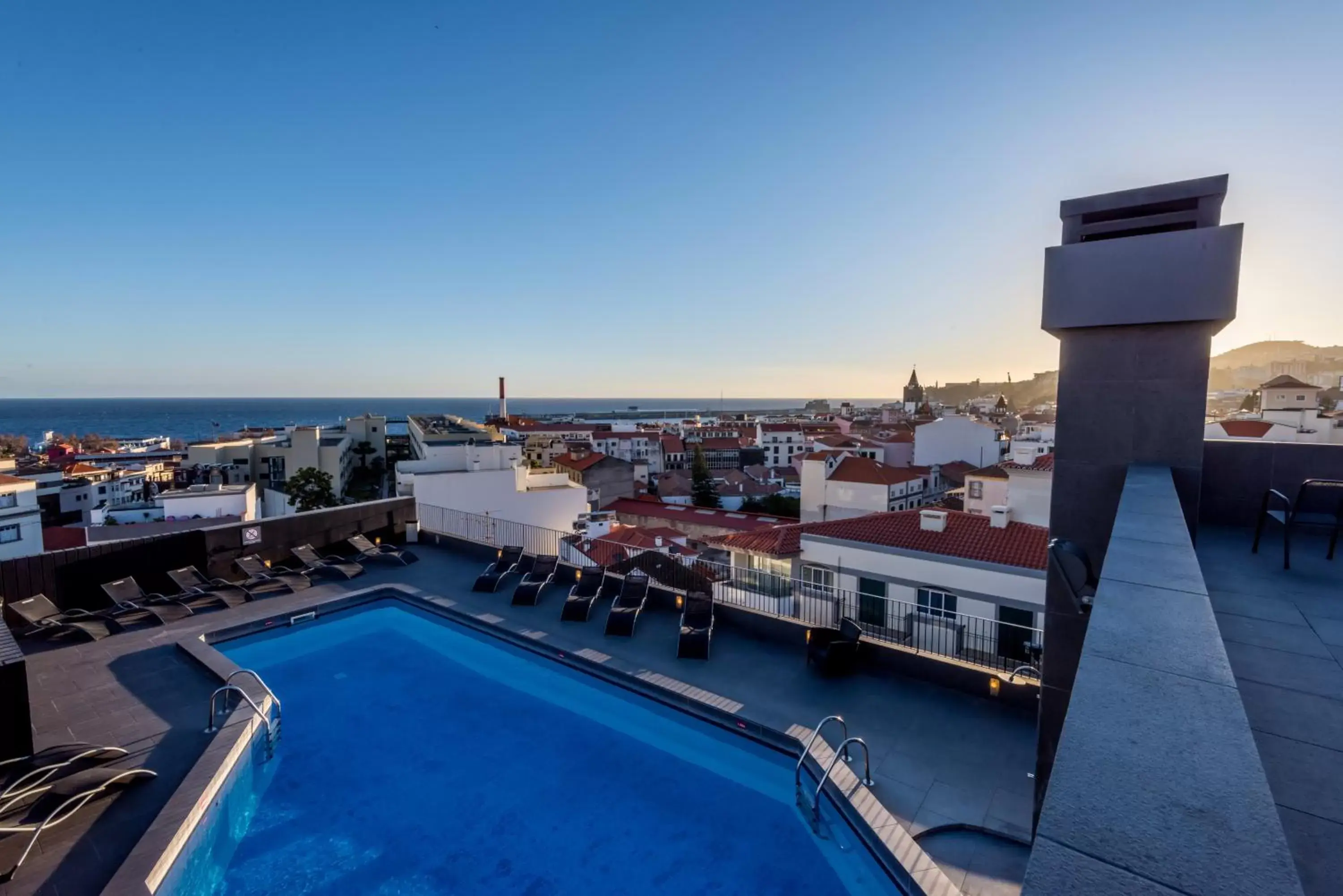 Balcony/Terrace, Pool View in Hotel do Carmo