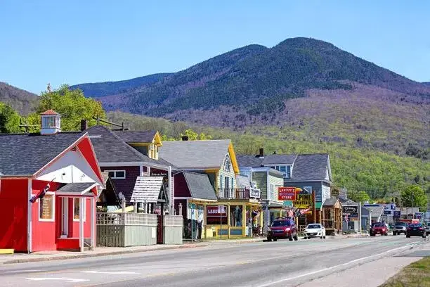 Neighbourhood in Launchpoint Lodge