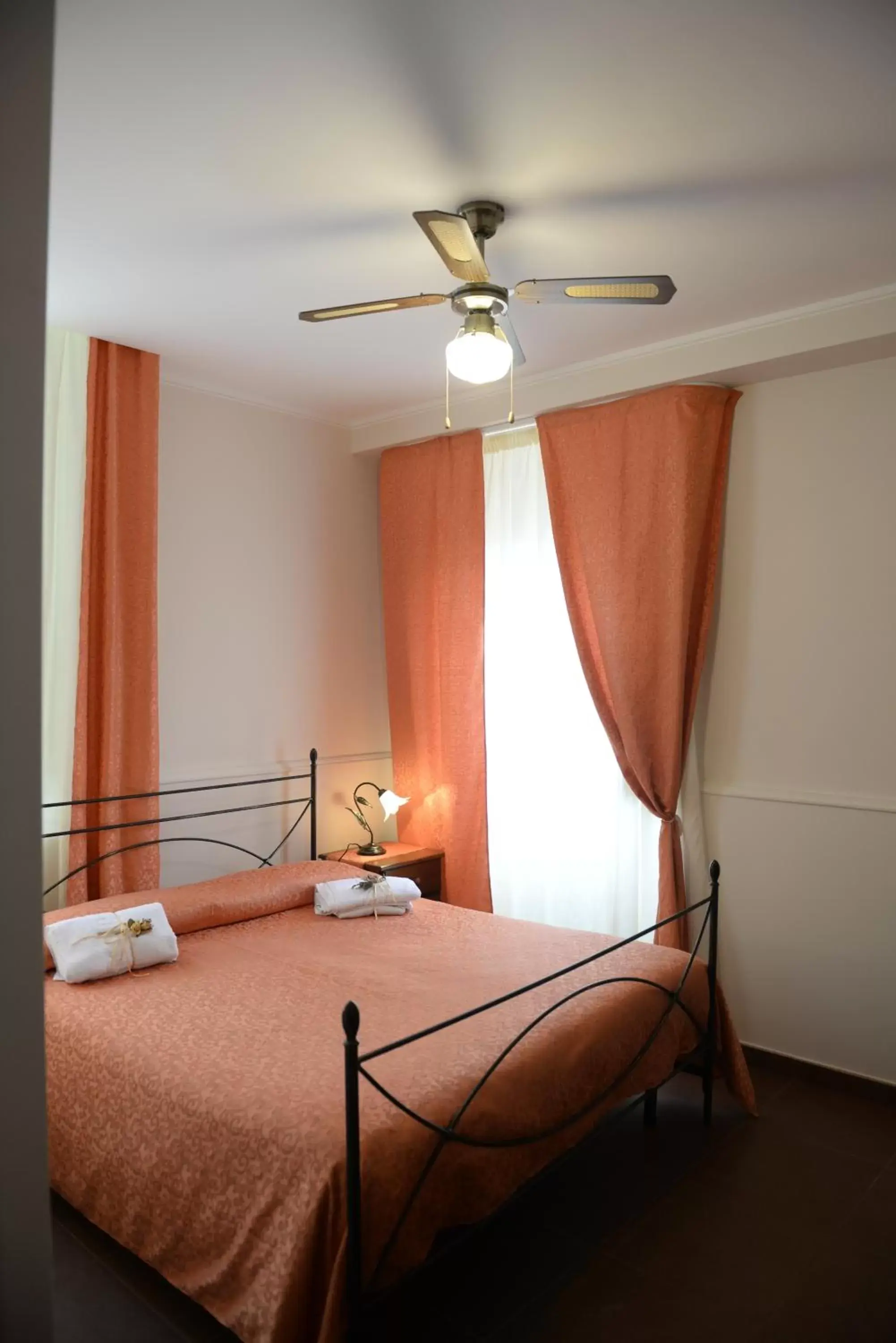 Triple Room with Private Bathroom - single occupancy in B&B San Leonardo Triple Room with Private Bathroom - single occupancy in B&B San Leonardo