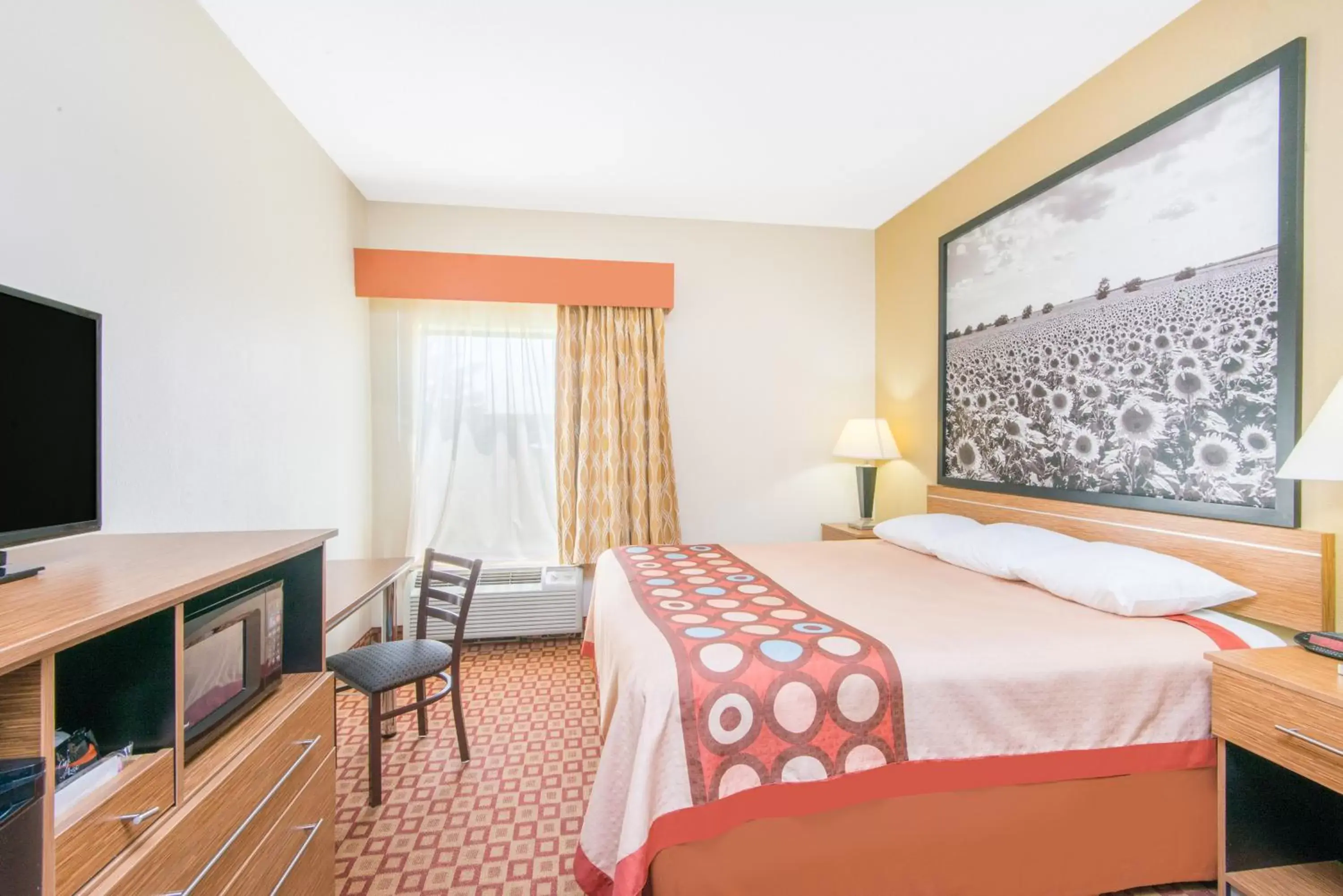 King Room - Non-Smoking in Super 8 by Wyndham Wichita South King Room - Non-Smoking in Super 8 by Wyndham Wichita South