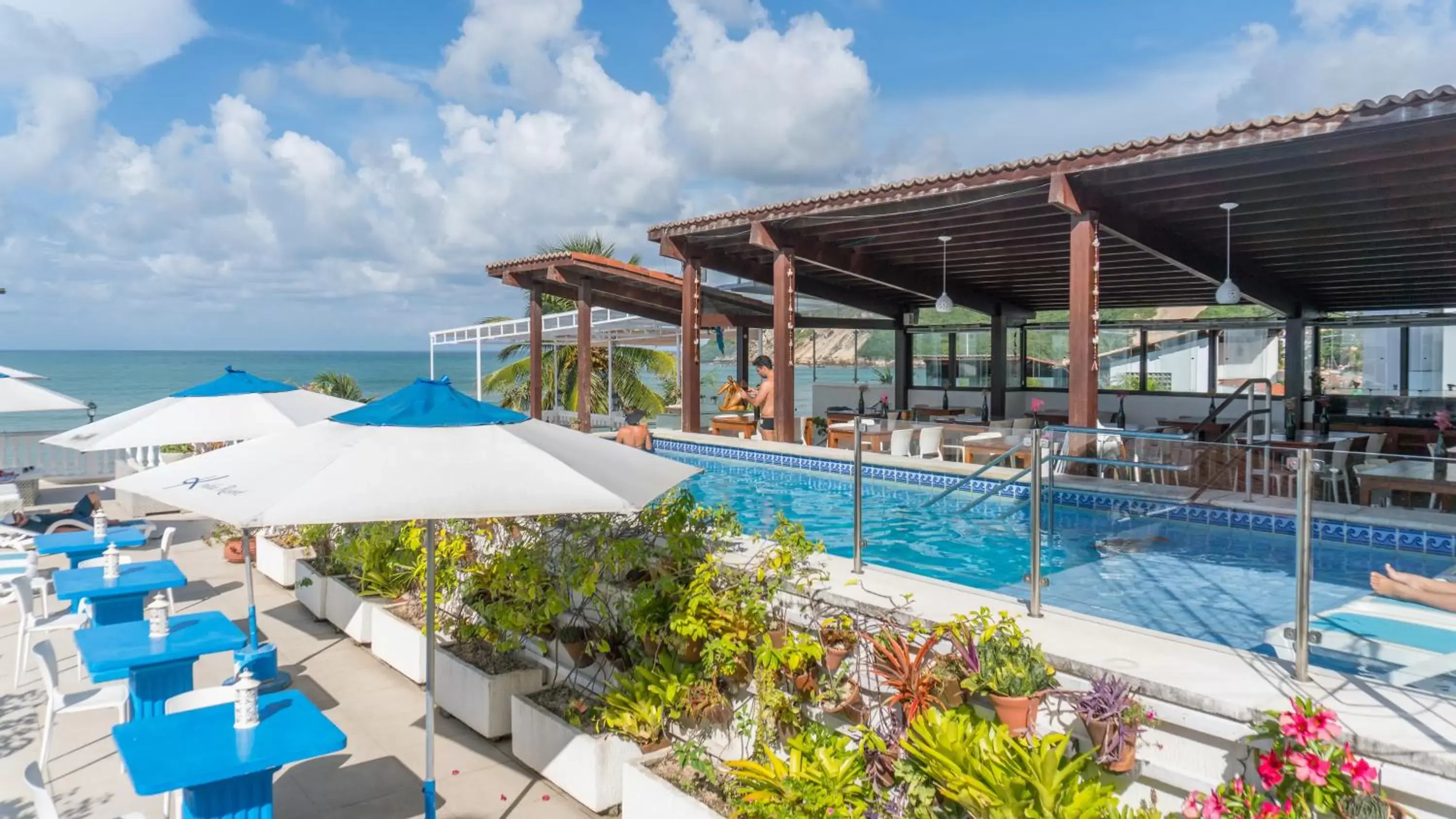 Garden, Swimming Pool in Kristie Resort Natal Hotel