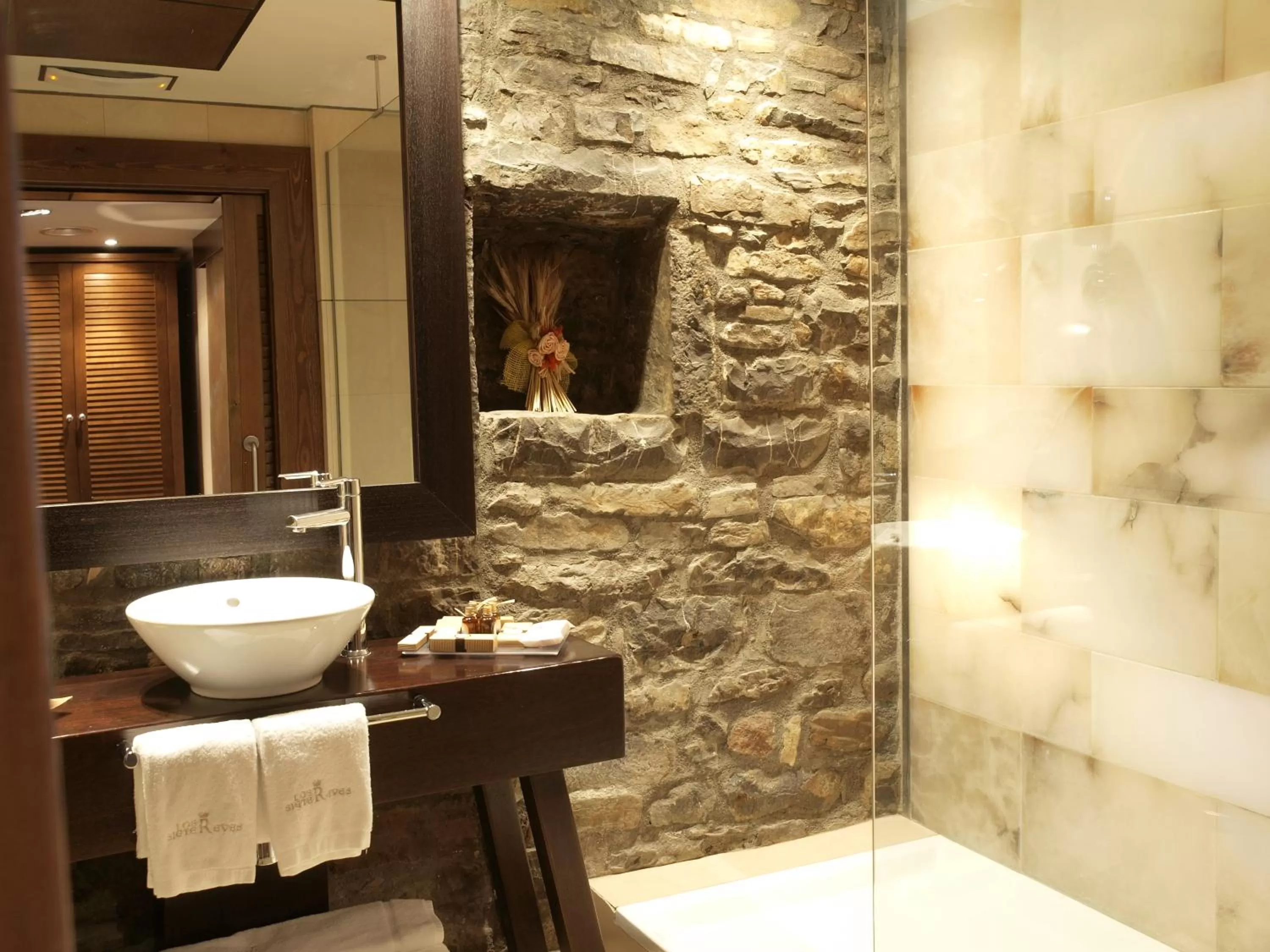 Shower in Los Siete Reyes