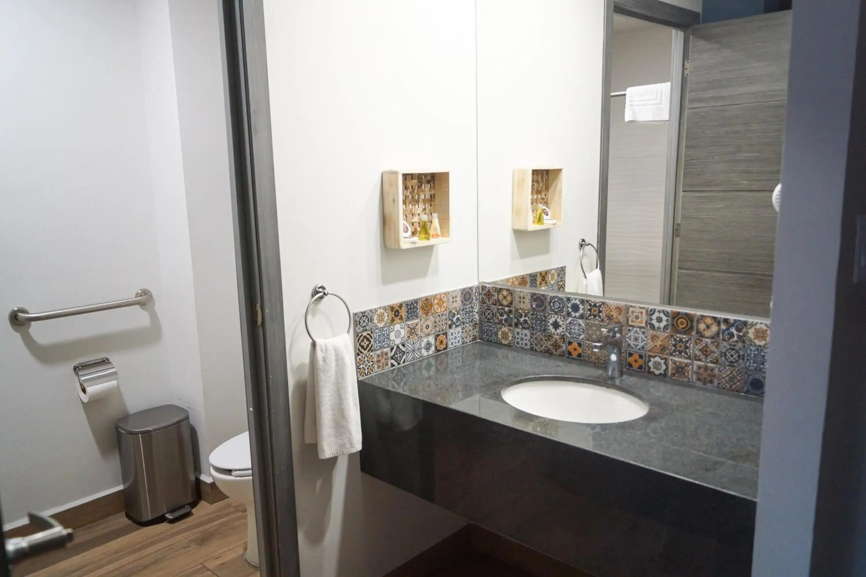 Bathroom in Best Western Plus Sawari Hotel