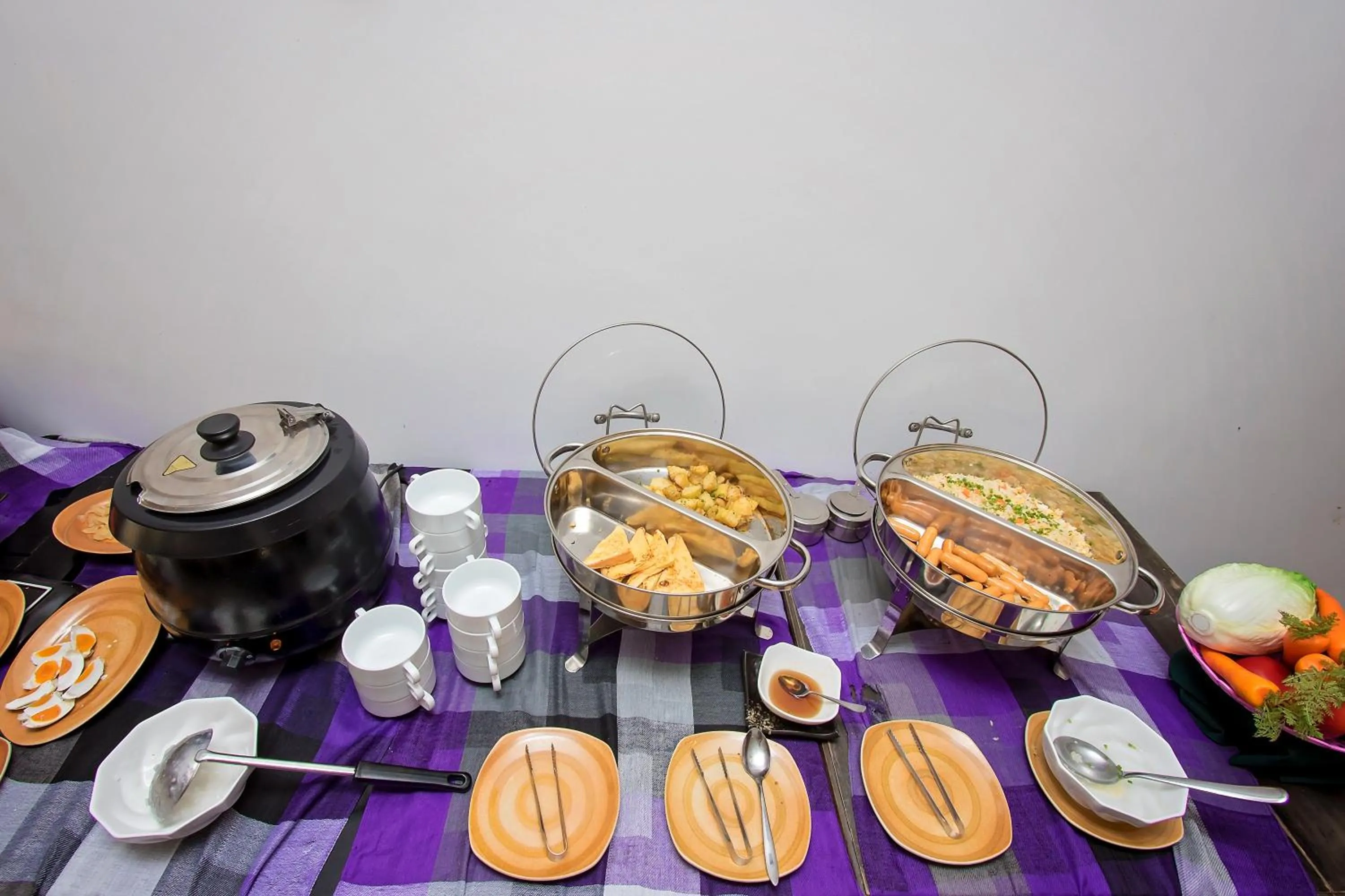 Restaurant/places to eat in Good Time Resort