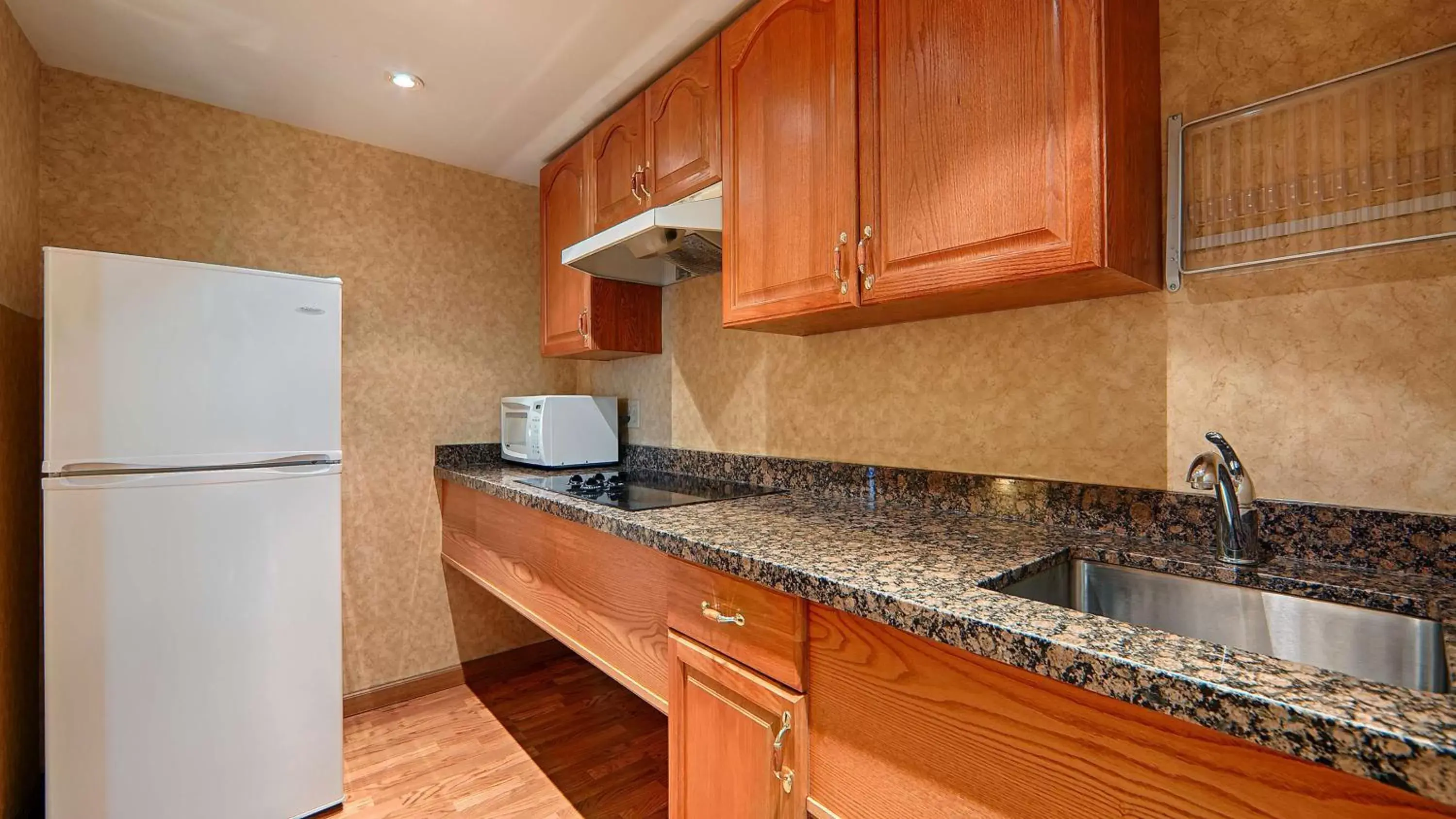 Other, Kitchen/Kitchenette in Best Western Voyageur Place Hotel