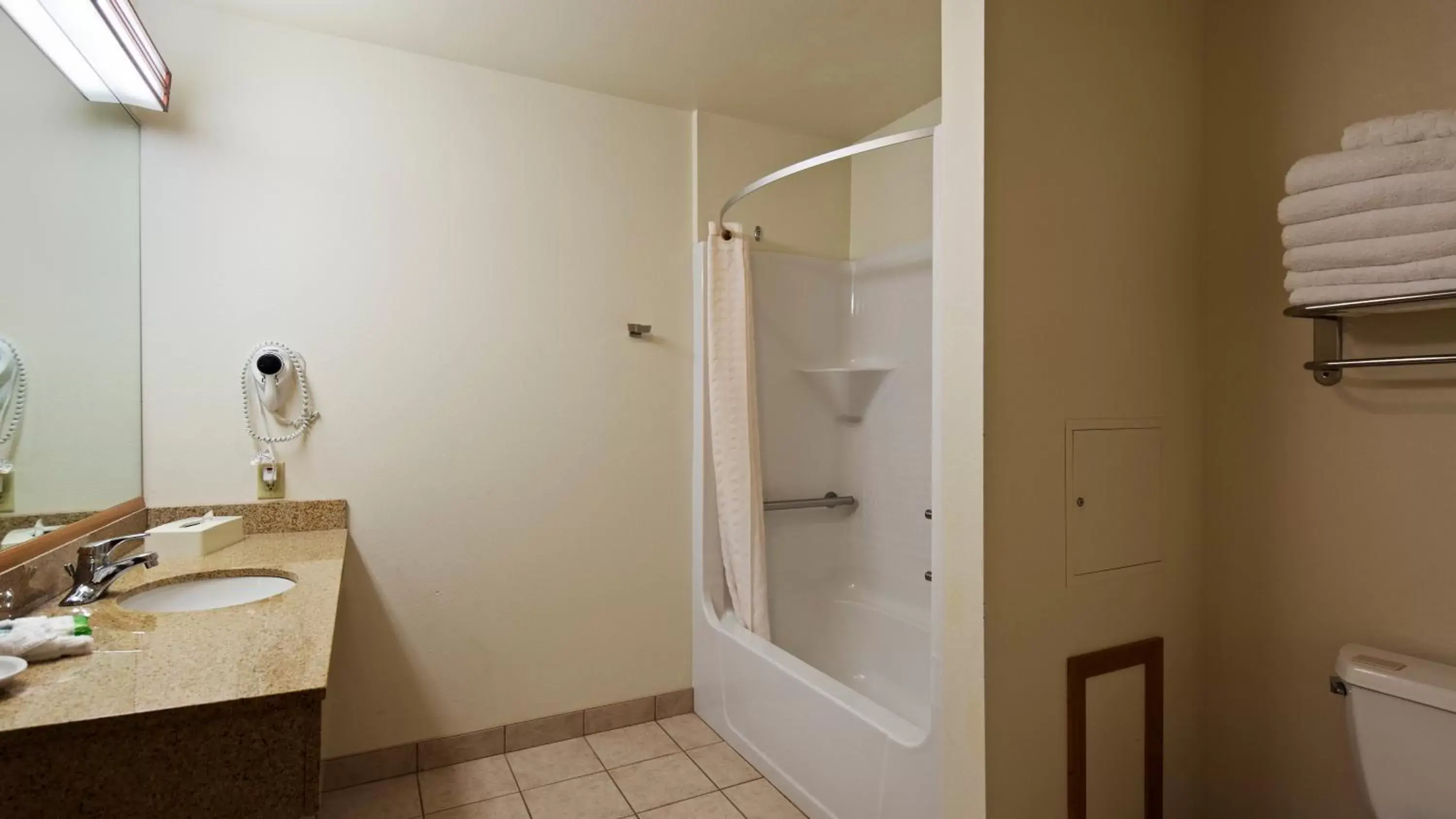 Bathroom in Best Western Golden Spike Inn & Suites