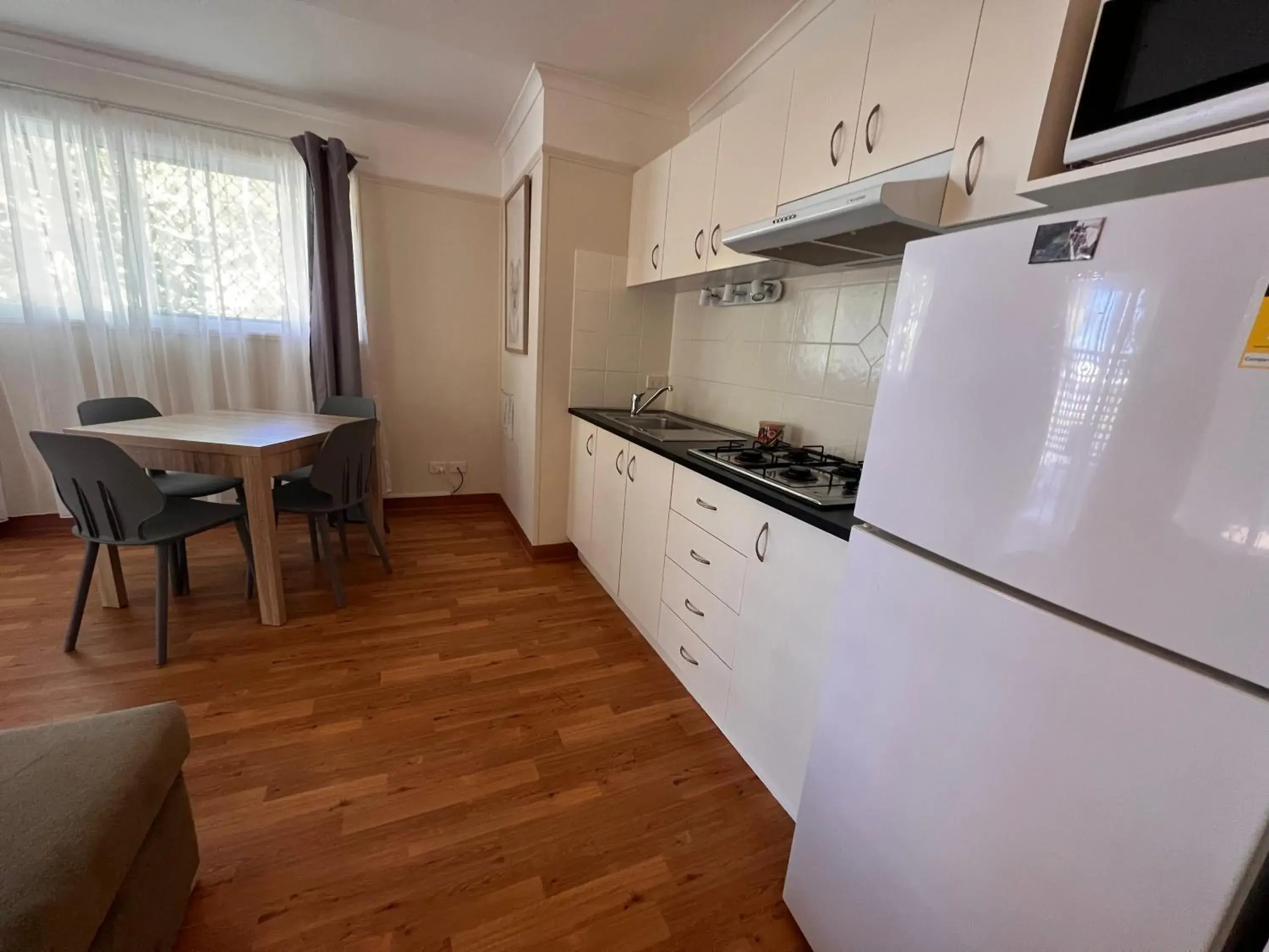 Kitchen or kitchenette, Kitchen/Kitchenette in Colonial Village Resort