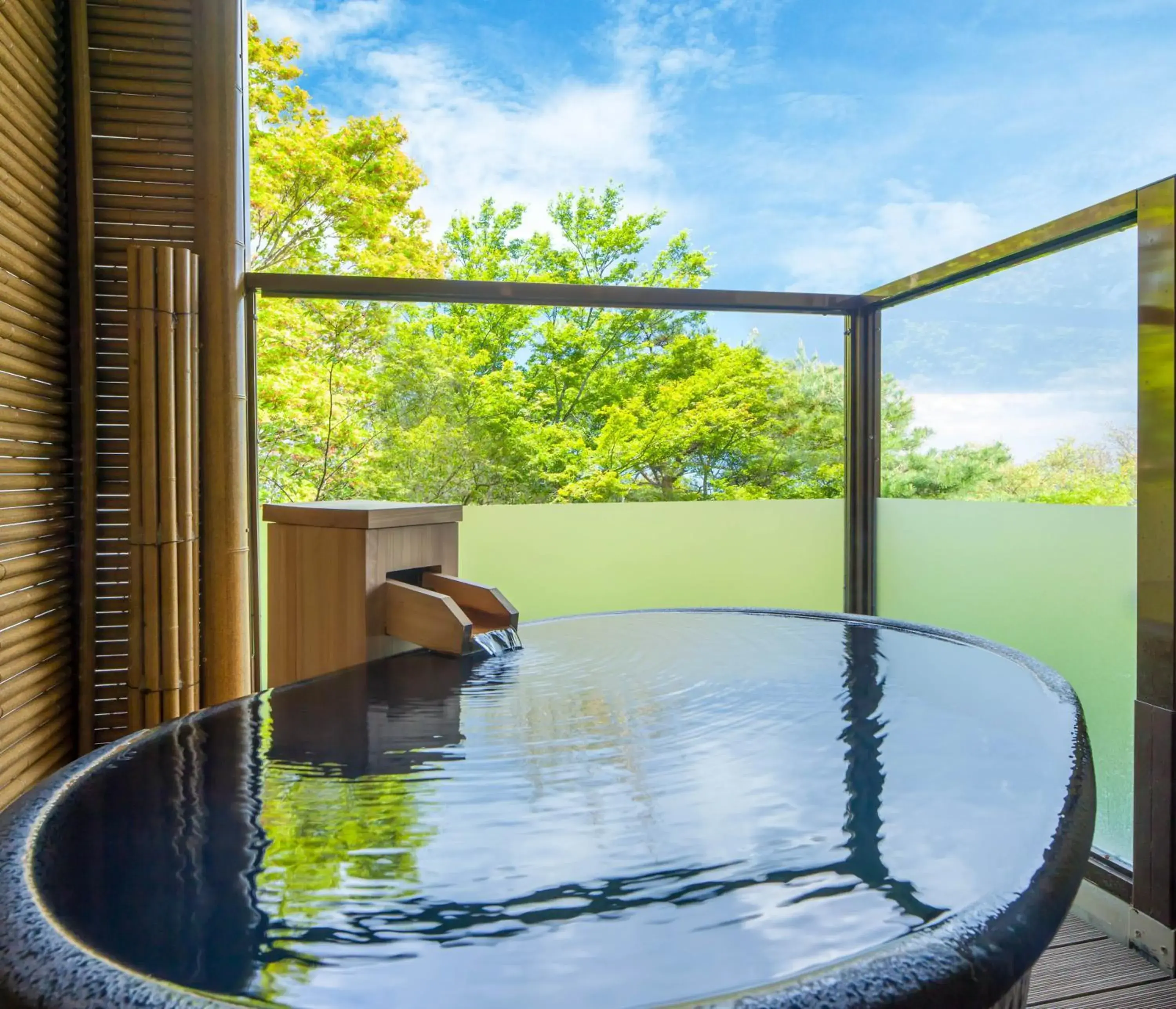 Bathroom, Swimming Pool in Nasu Onsen Sanraku