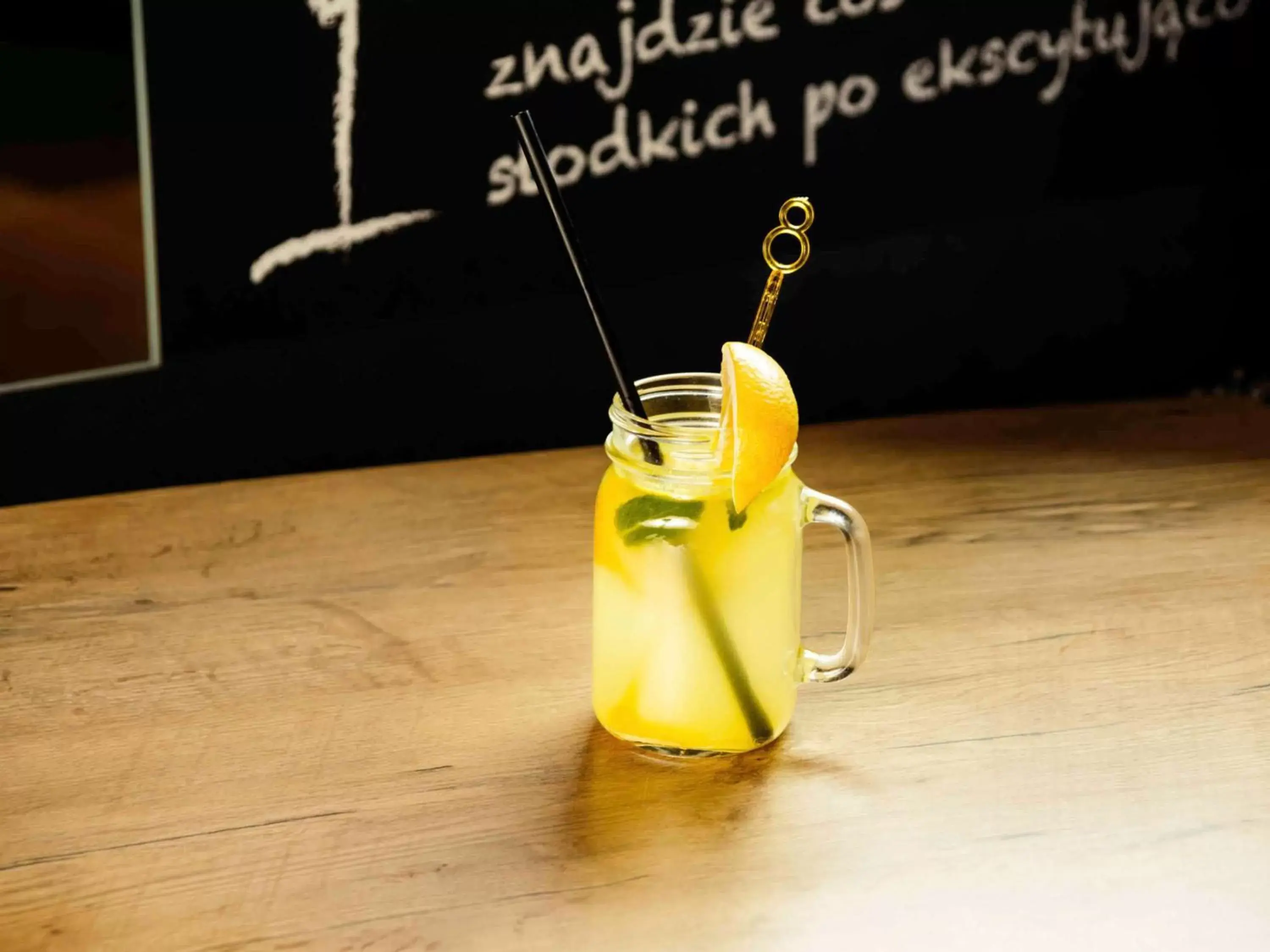 Restaurant/places to eat, Drinks in ibis Warszawa Centrum