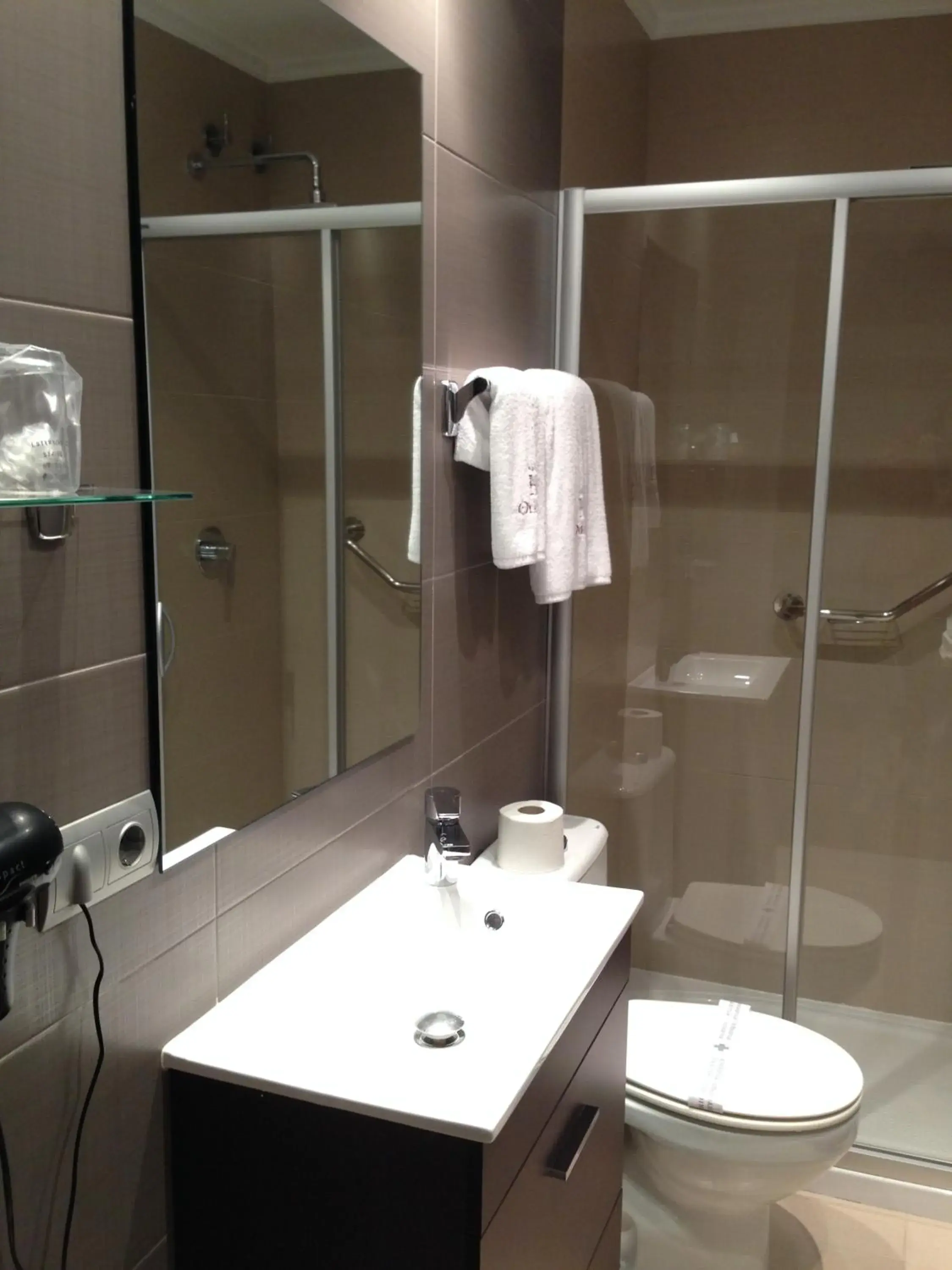 Bathroom in Hotel Oriente