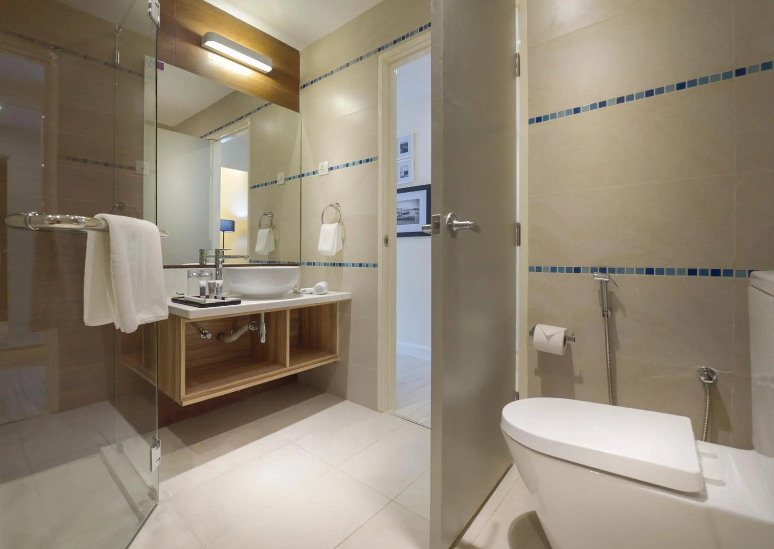 Bathroom in Mercure Kota Kinabalu City Centre