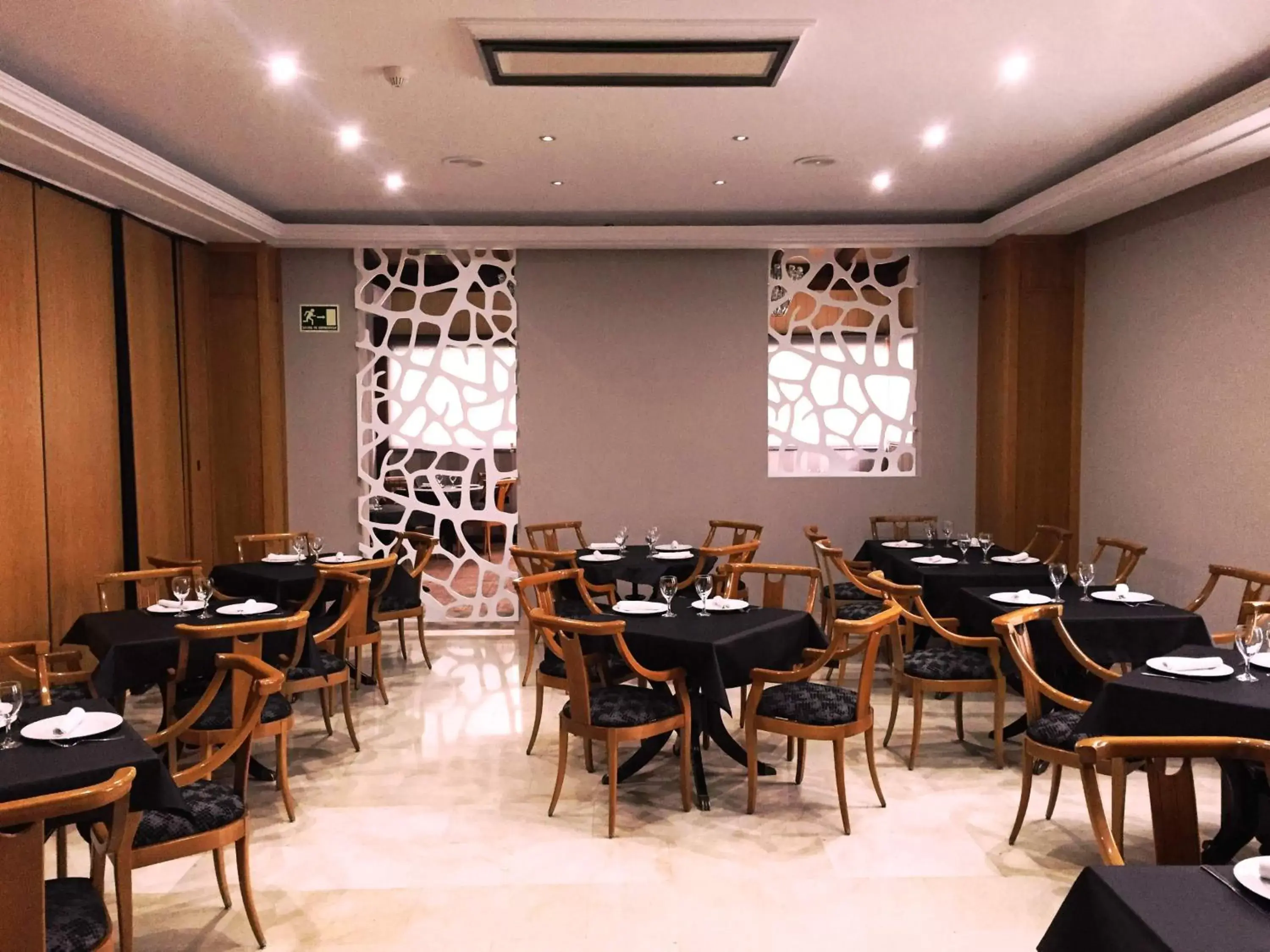 Lounge or bar, Restaurant/Places to Eat in Hotel Avenida de España
