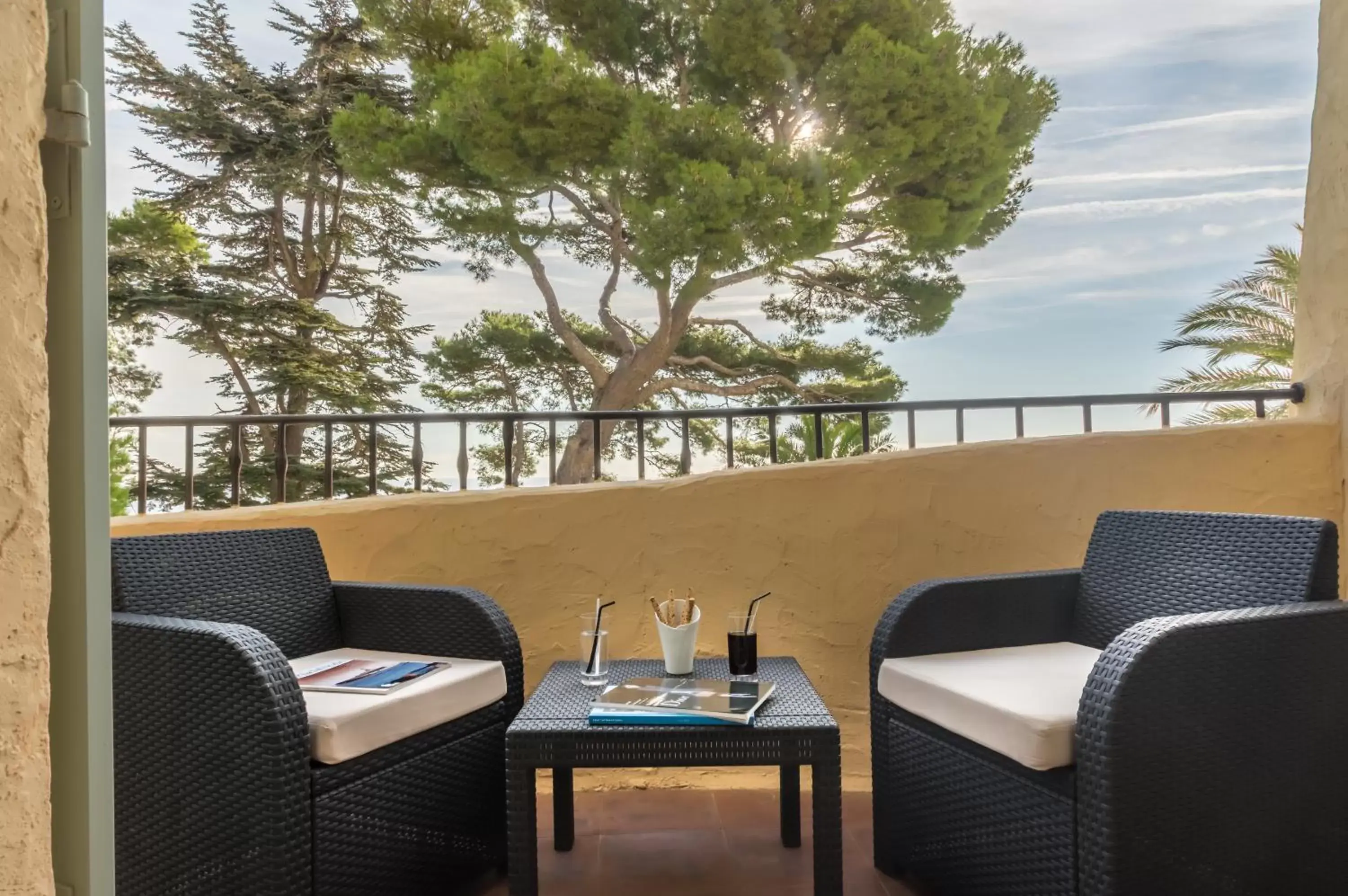 Balcony/Terrace in Hôtel Club Port La Galère